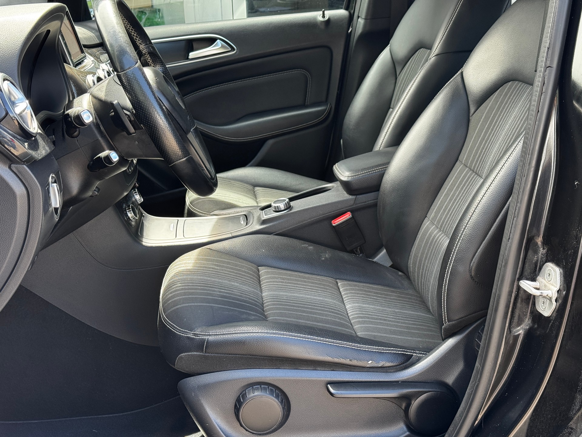 MERCEDES-BENZ B 180 CDI-image-14