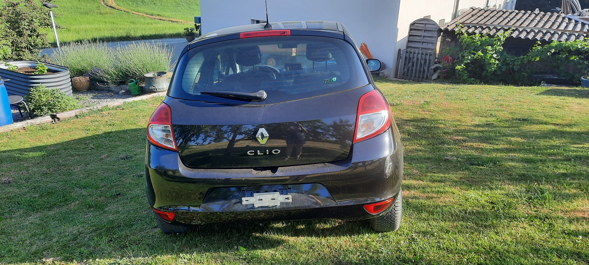 RENAULT 1.2 TCe 100 20th Edition-image-1