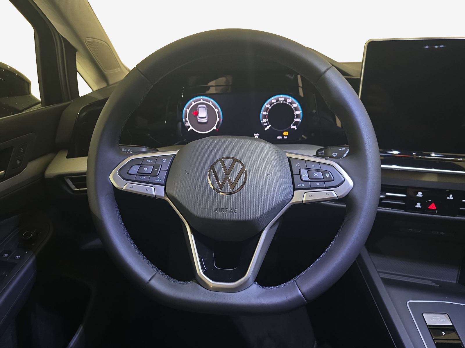 VW Golf 1.5 e TSI mHEV United DSG-image-9