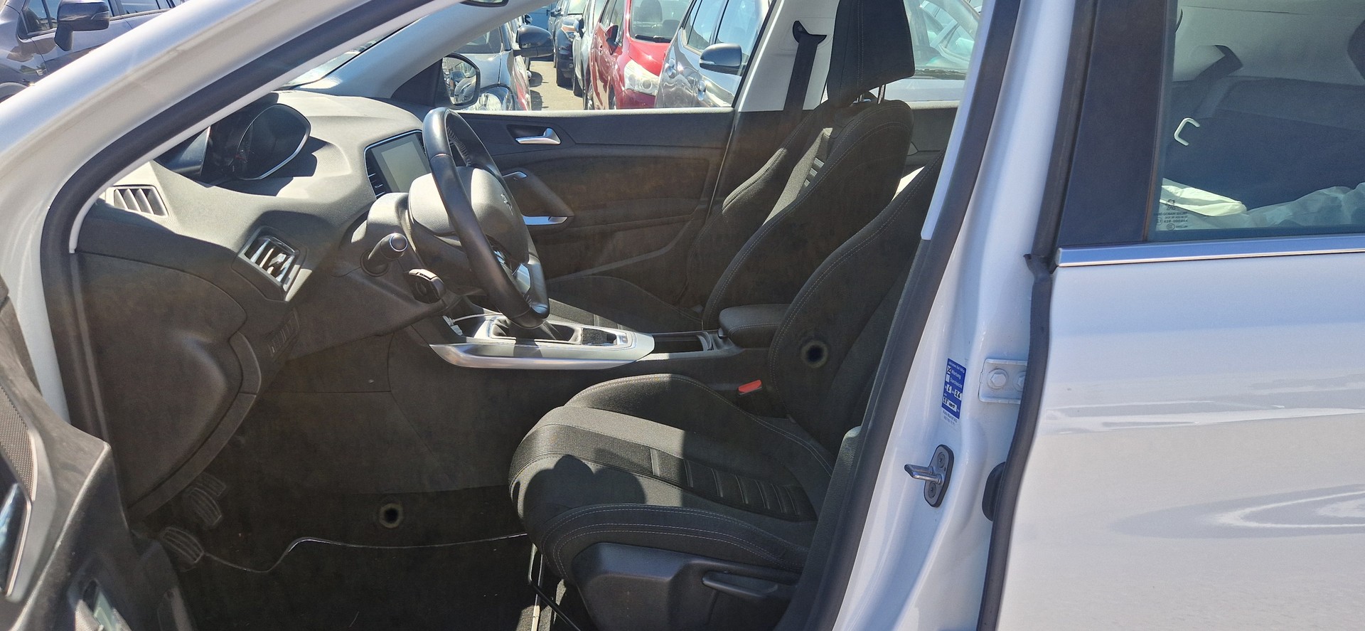 PEUGEOT 308 1.6 THP Active-image-5