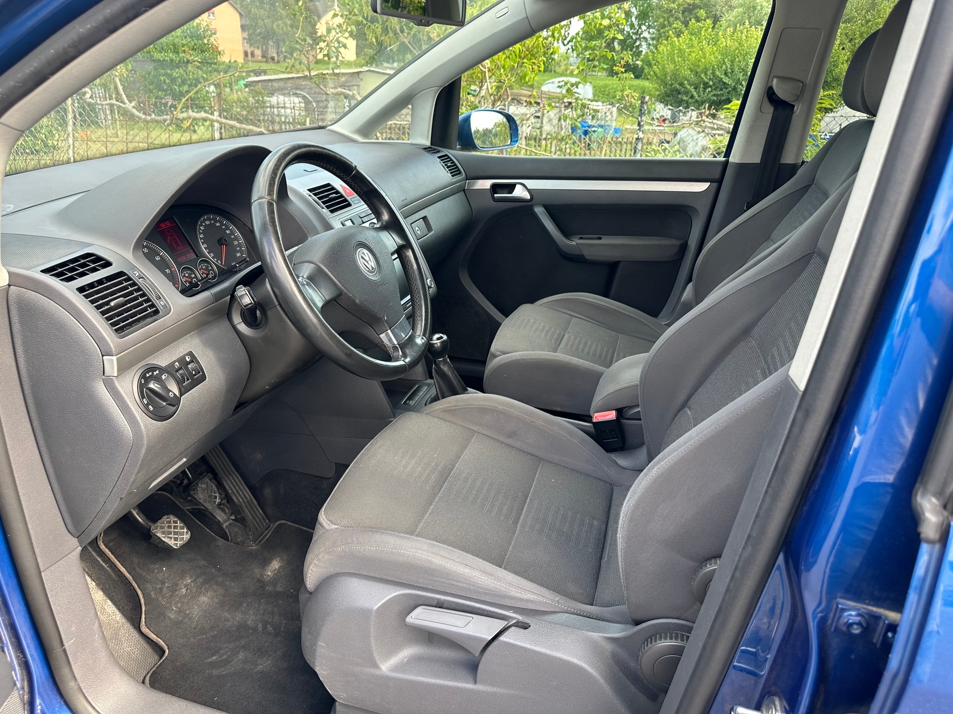 VW Touran 1.4 TSI Trendline-image-8