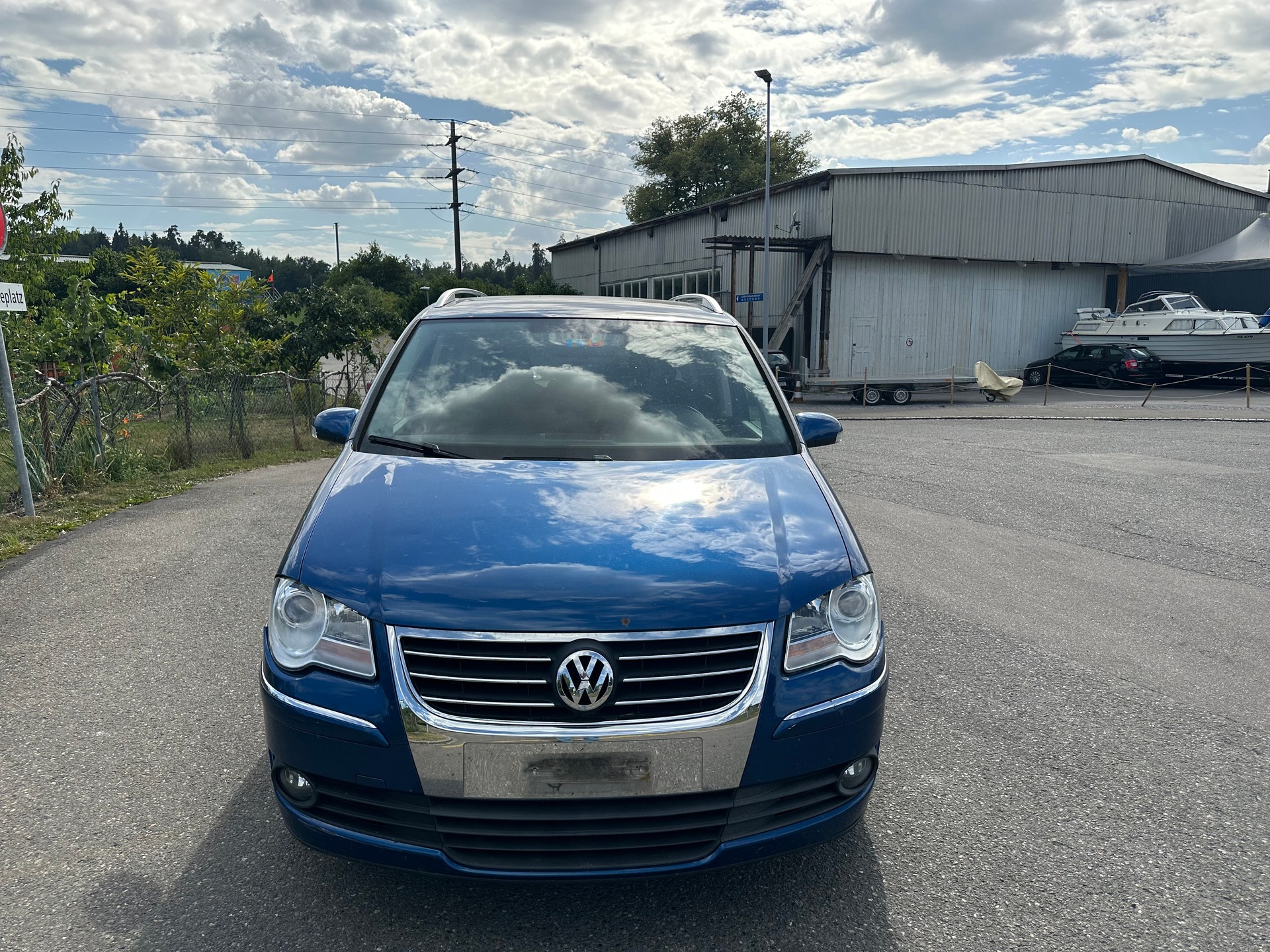 VW Touran 1.4 TSI Trendline-image-1
