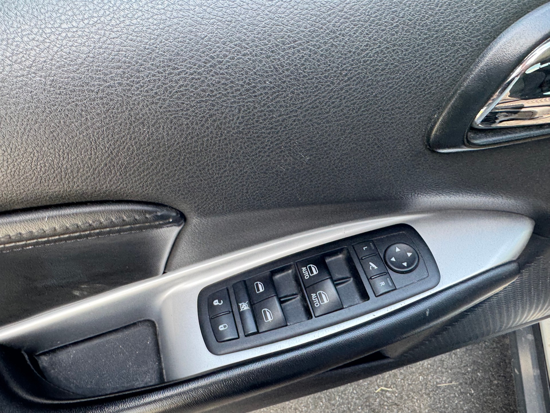 FIAT Freemont 2.0 MJ Park Avenue AWD Automat-image-5