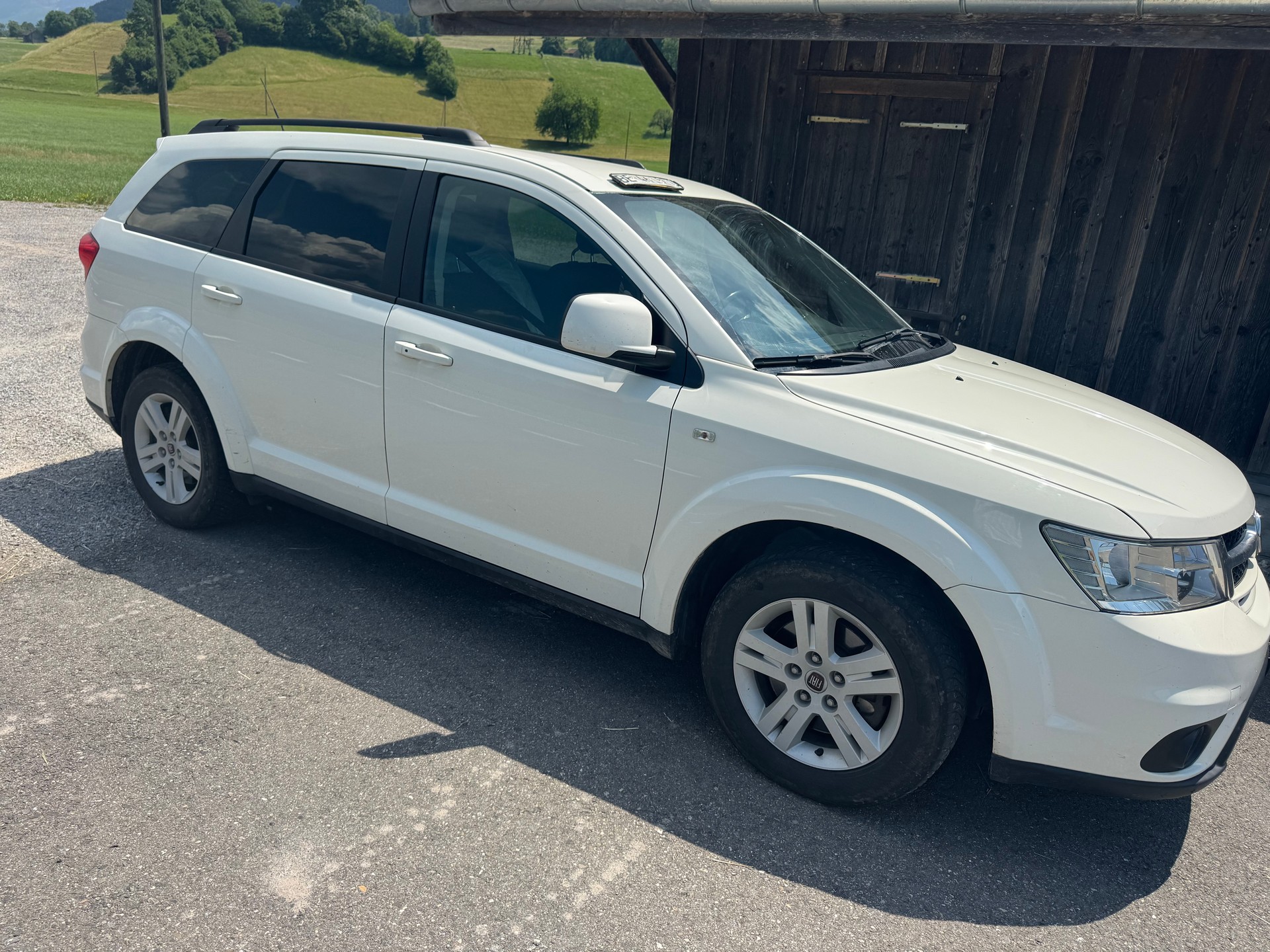 FIAT Freemont 2.0 MJ Park Avenue AWD Automat-image-1
