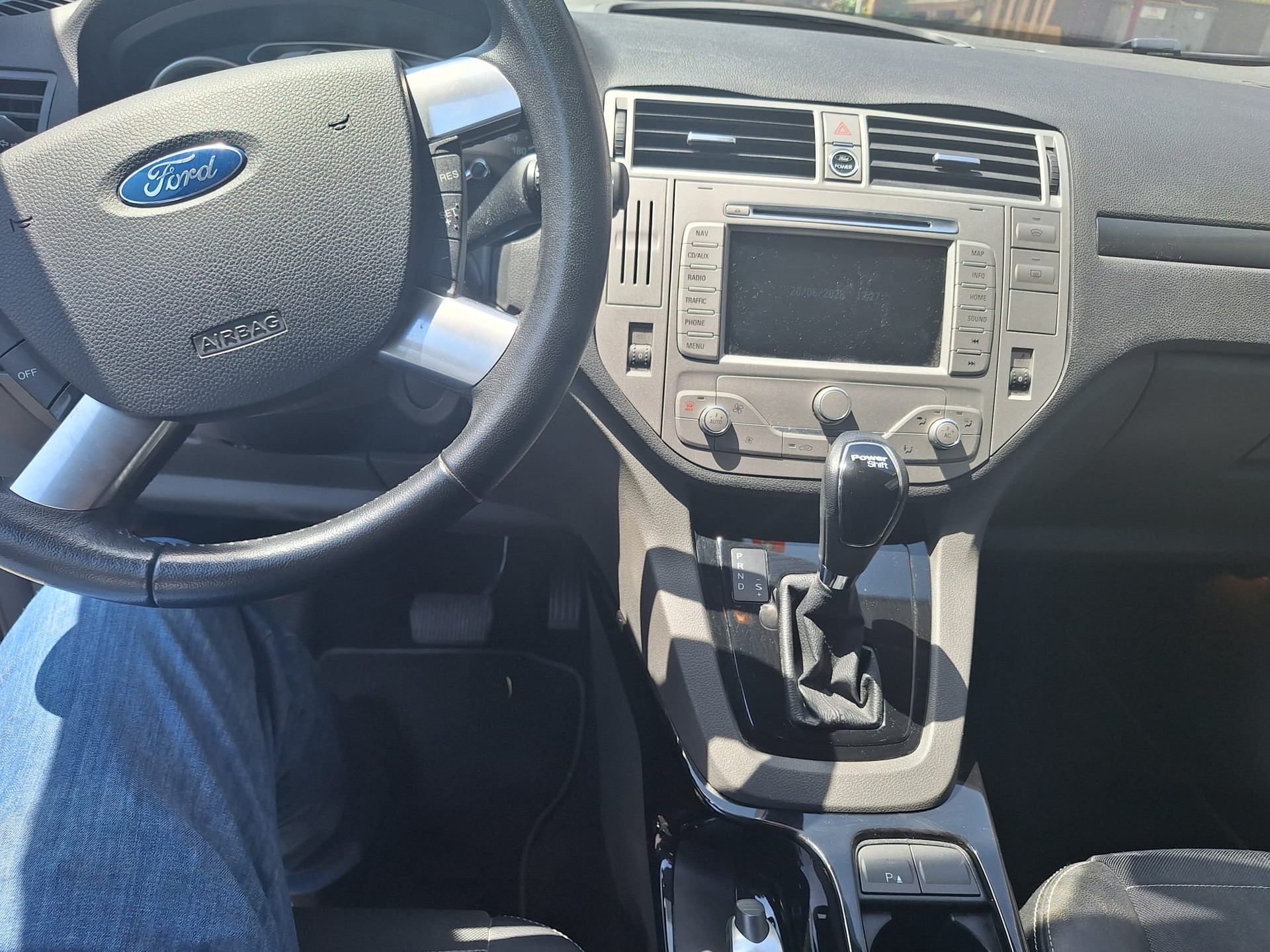 FORD Kuga 2.0 TDCi Titanium 4WD PowerShift-image-7