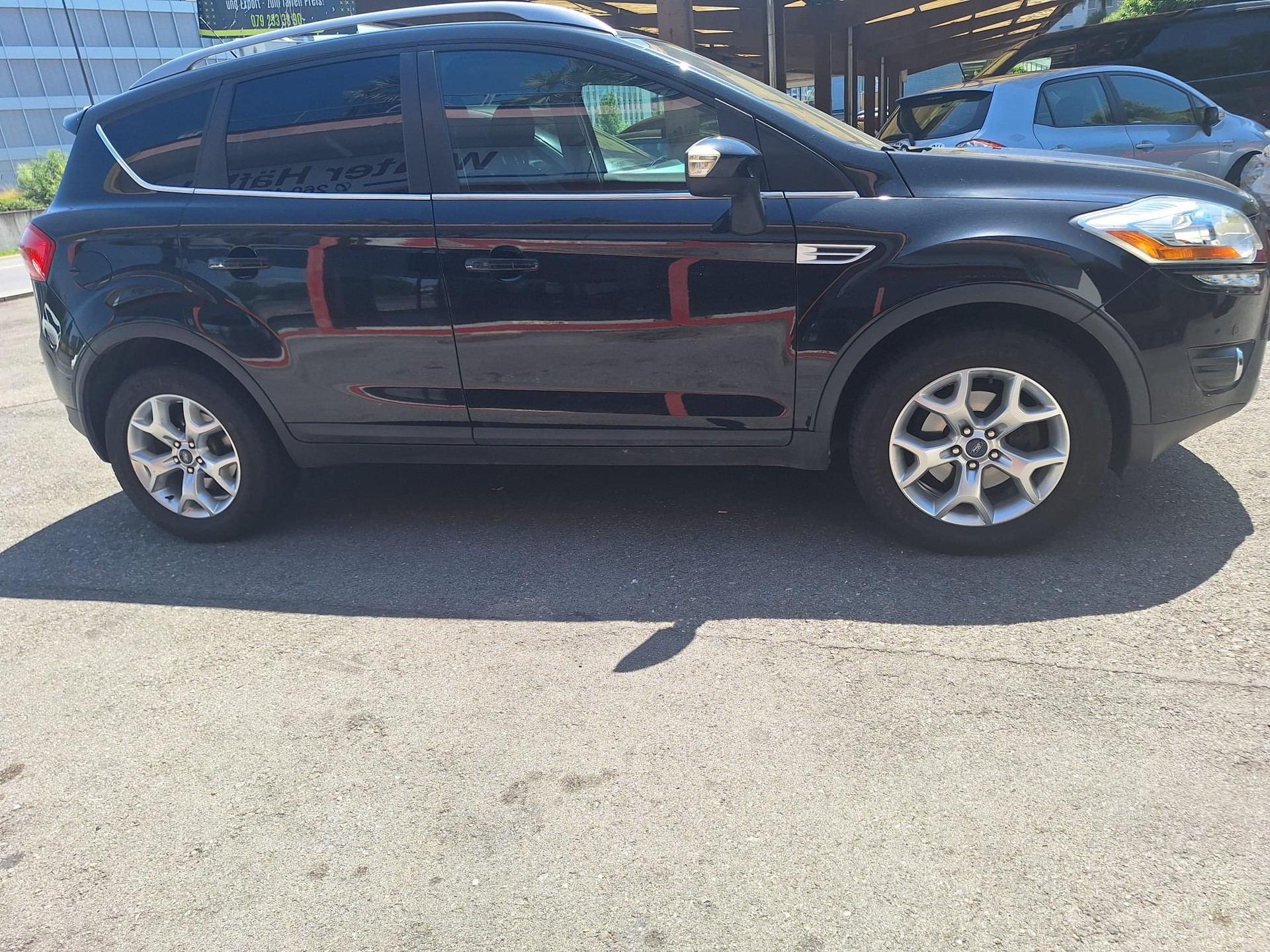 FORD Kuga 2.0 TDCi Titanium 4WD PowerShift-image-4