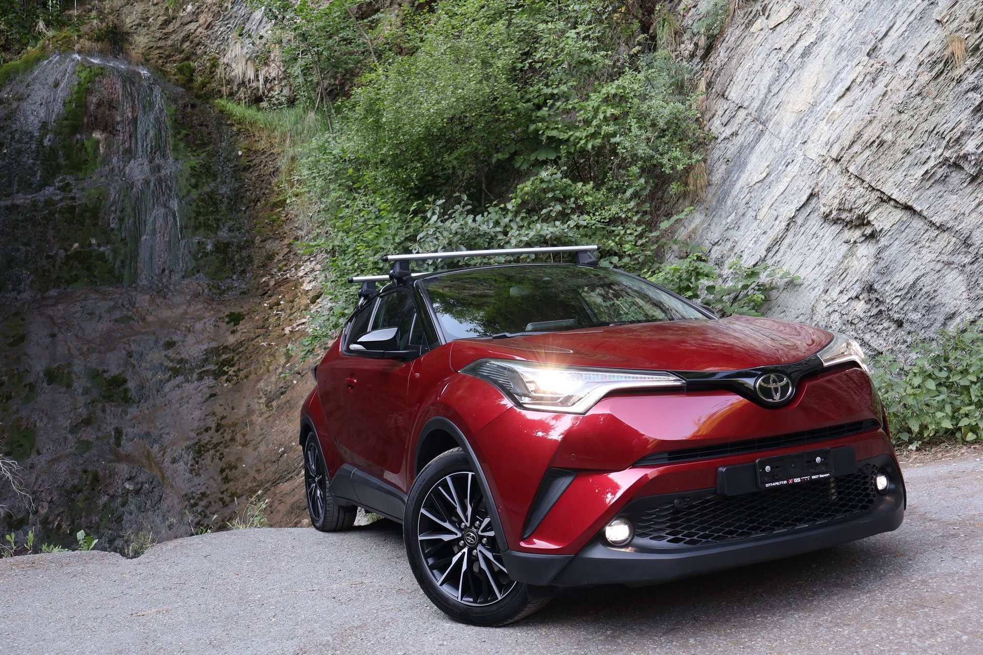 TOYOTA C-HR 1.2 Turbo Trend 4WD Multidrive S-image-3