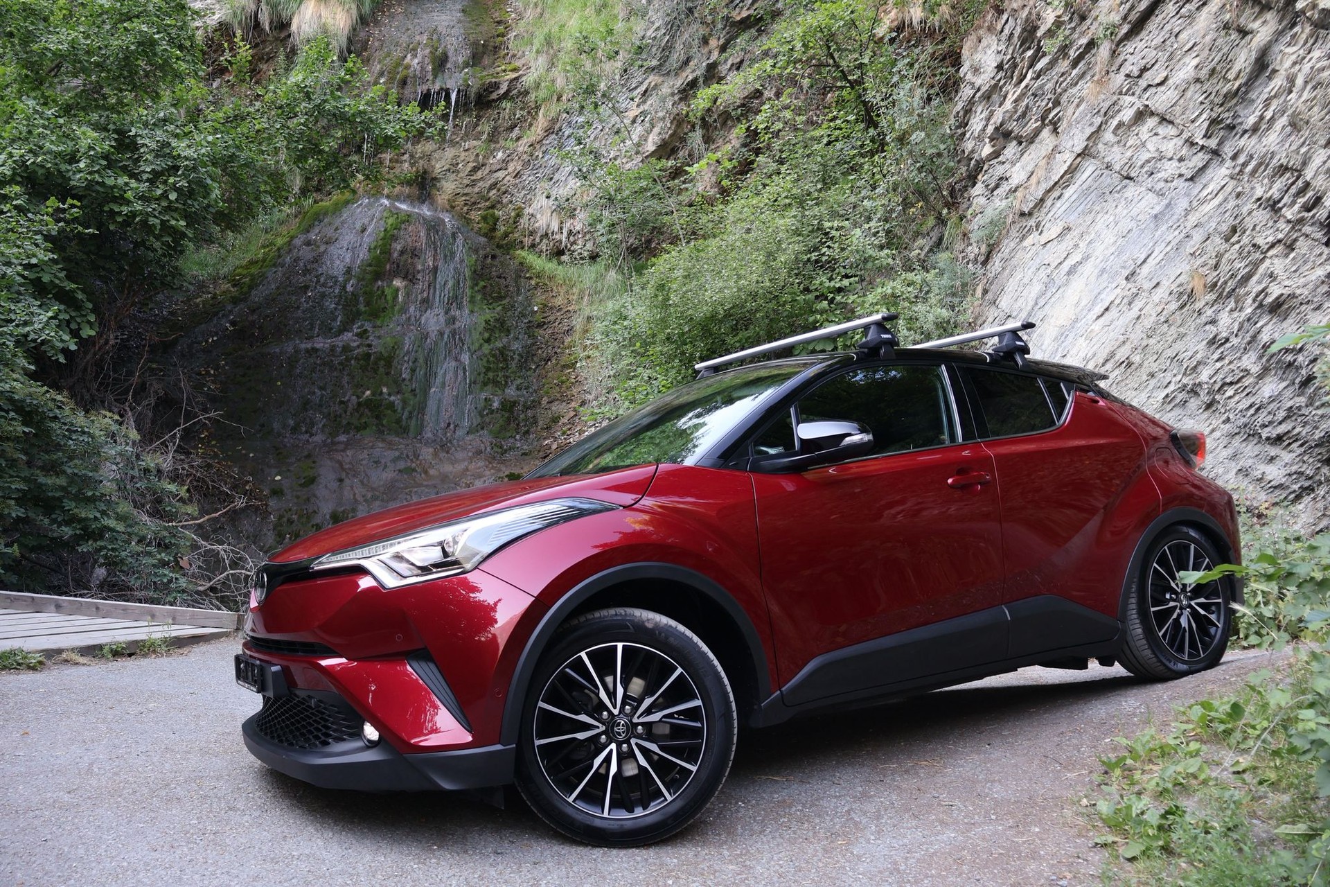 TOYOTA C-HR 1.2 Turbo Trend 4WD Multidrive S-image-1