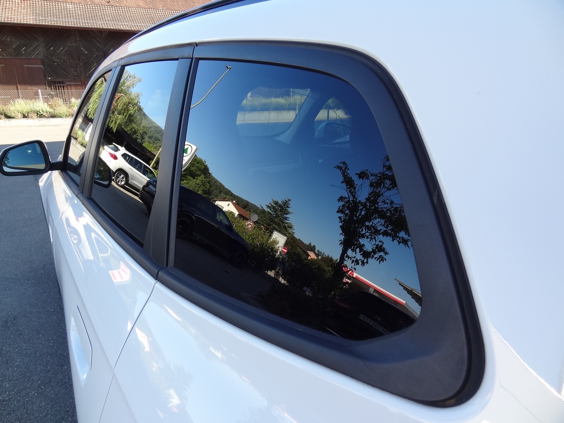 BMW X1 xDrive 20d 48V-image-11