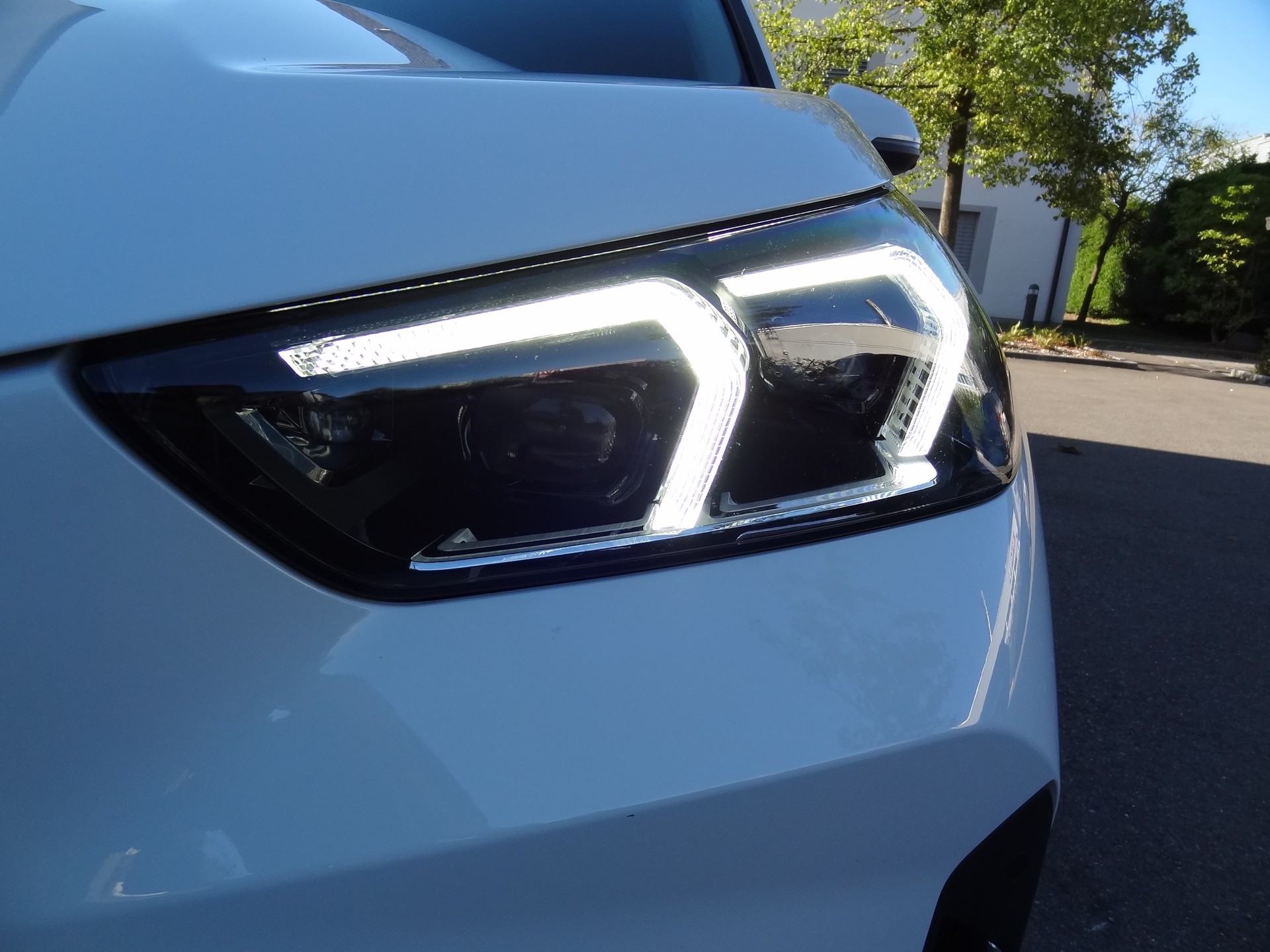 BMW X1 xDrive 20d 48V-image-16