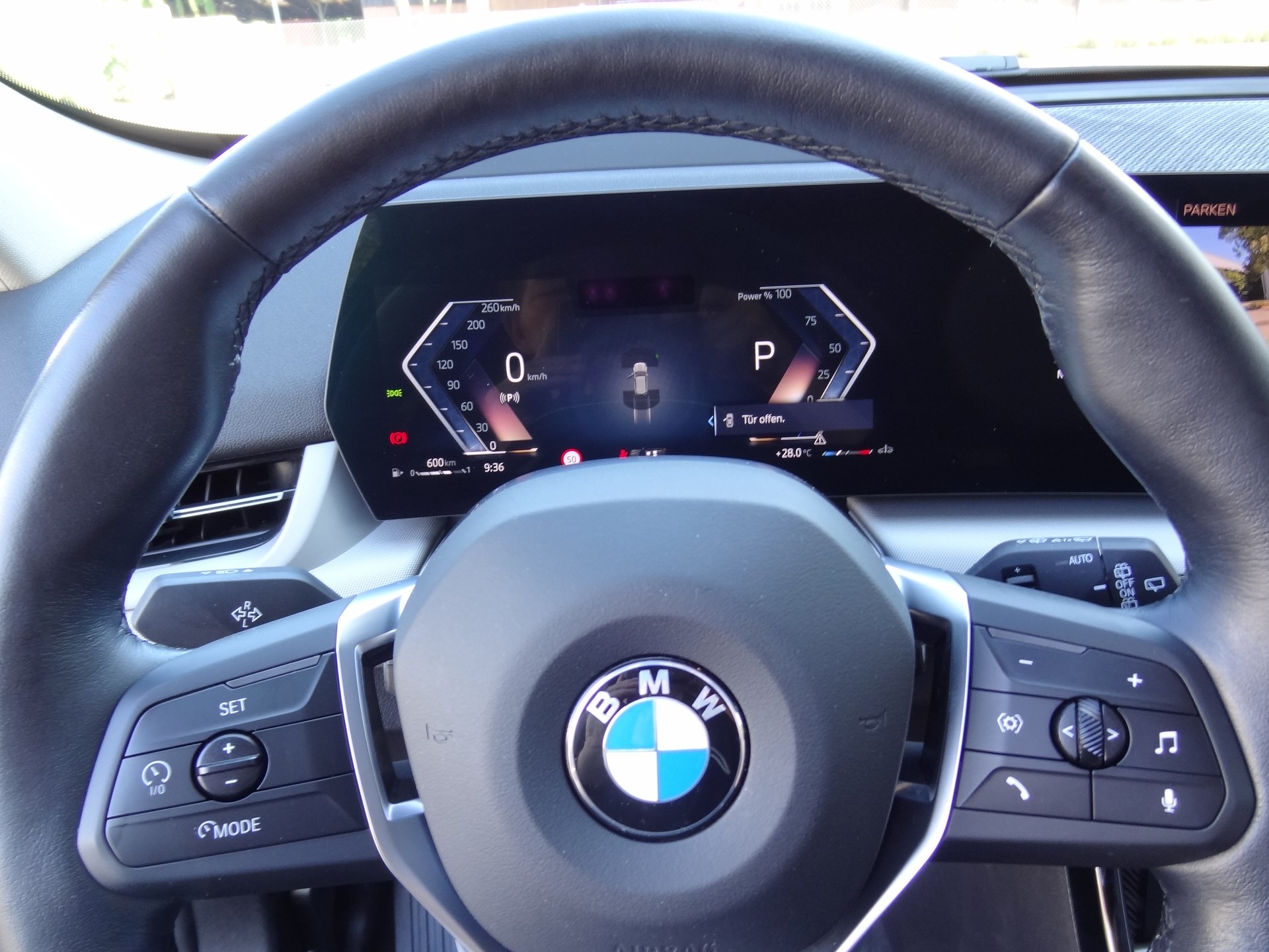 BMW X1 xDrive 20d 48V-image-6
