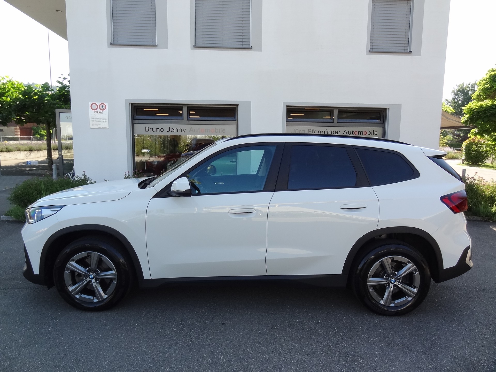 BMW X1 xDrive 20d 48V-image-1