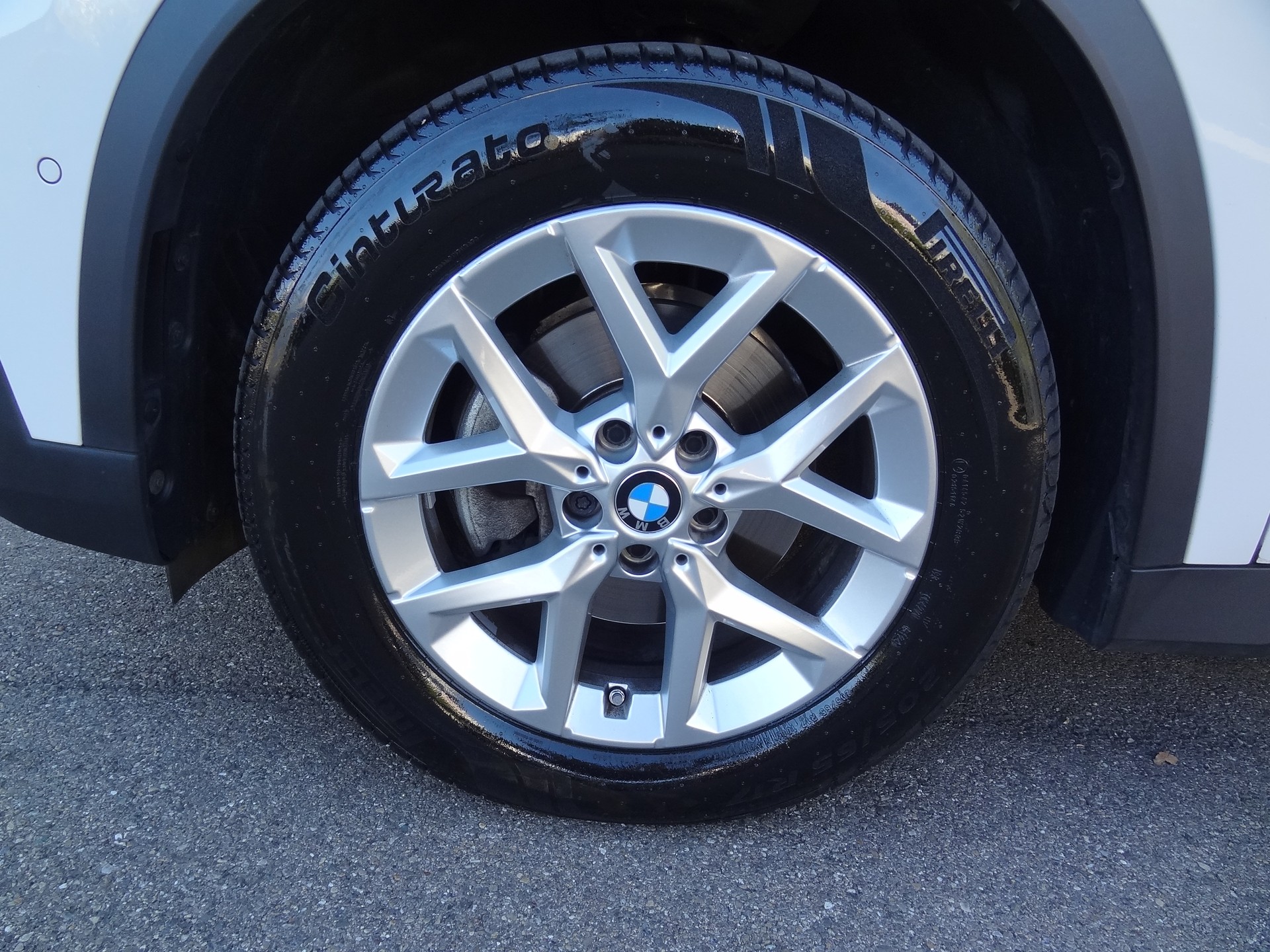 BMW X1 xDrive 20d 48V-image-3