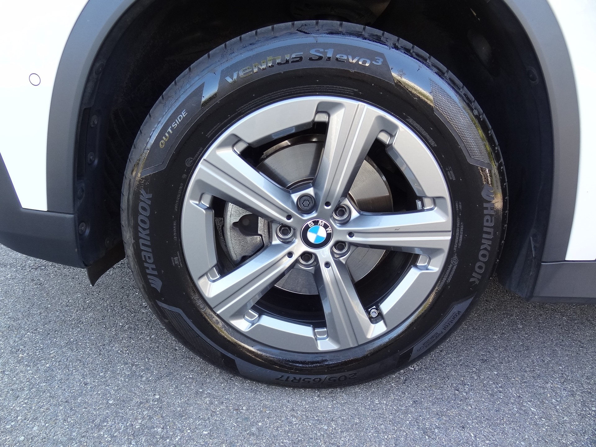 BMW X1 xDrive 20d 48V-image-3
