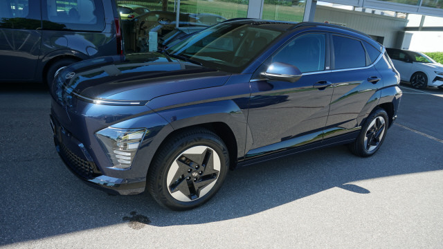 HYUNDAI Kona EV 65.4 kWh Amplia-image-0