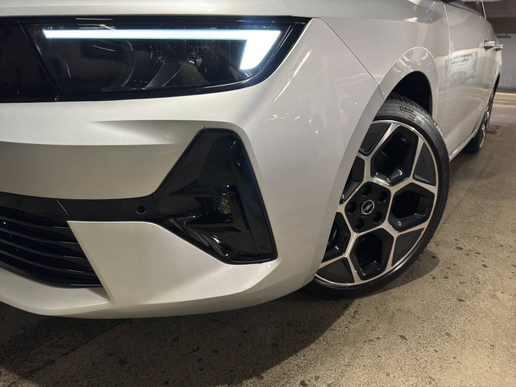 OPEL Astra 1.6 PHEV Turbo Swiss Plus A-image-3