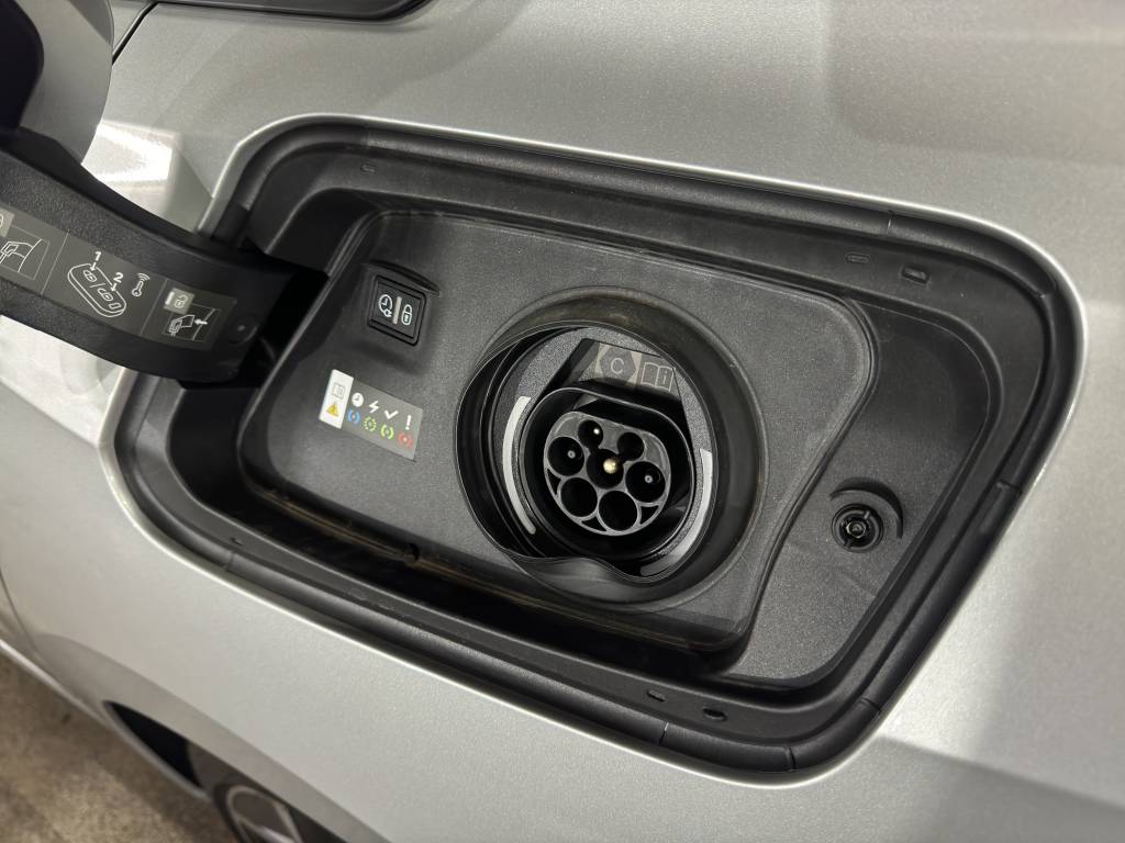 OPEL Astra 1.6 PHEV Turbo Swiss Plus A-image-5