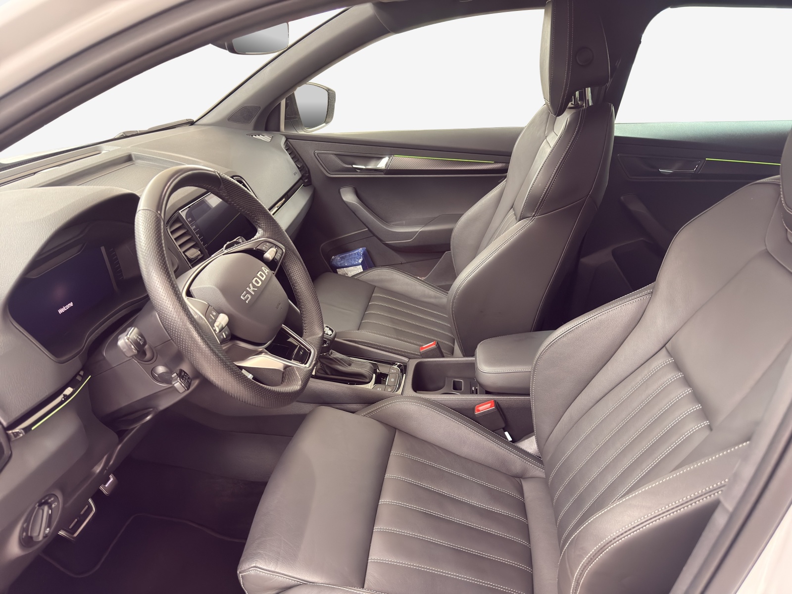 SKODA Karoq 2.0 TSI SportLine 4x4 DSG-image-7