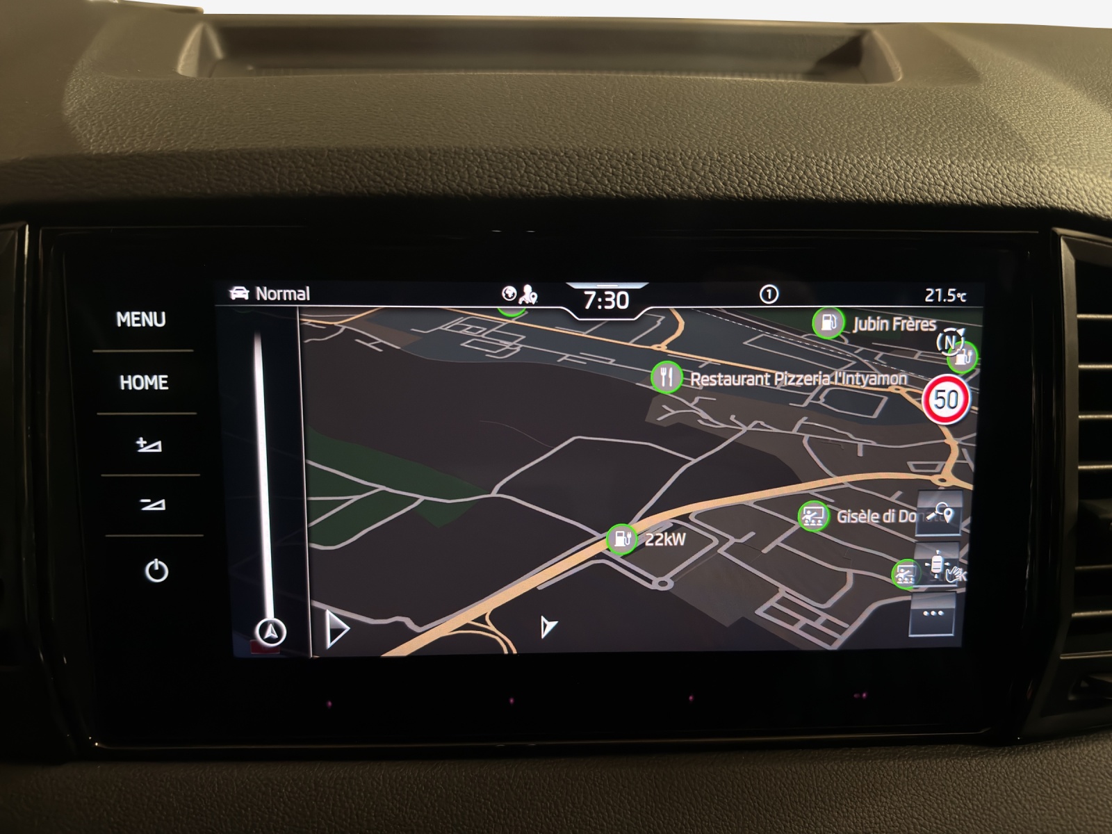 SKODA Karoq 2.0 TSI SportLine 4x4 DSG-image-15