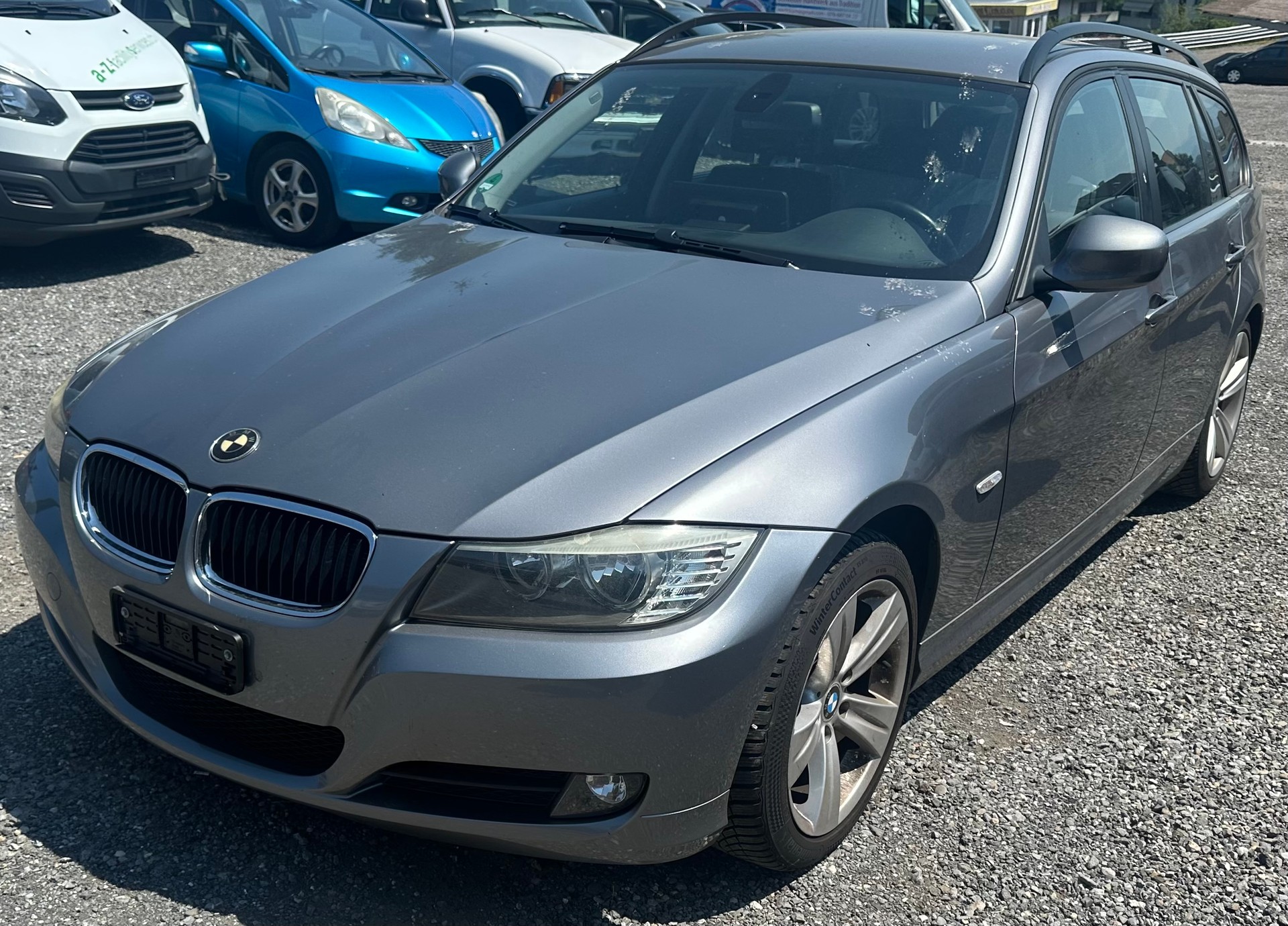 BMW 320d xDrive Touring-image-0