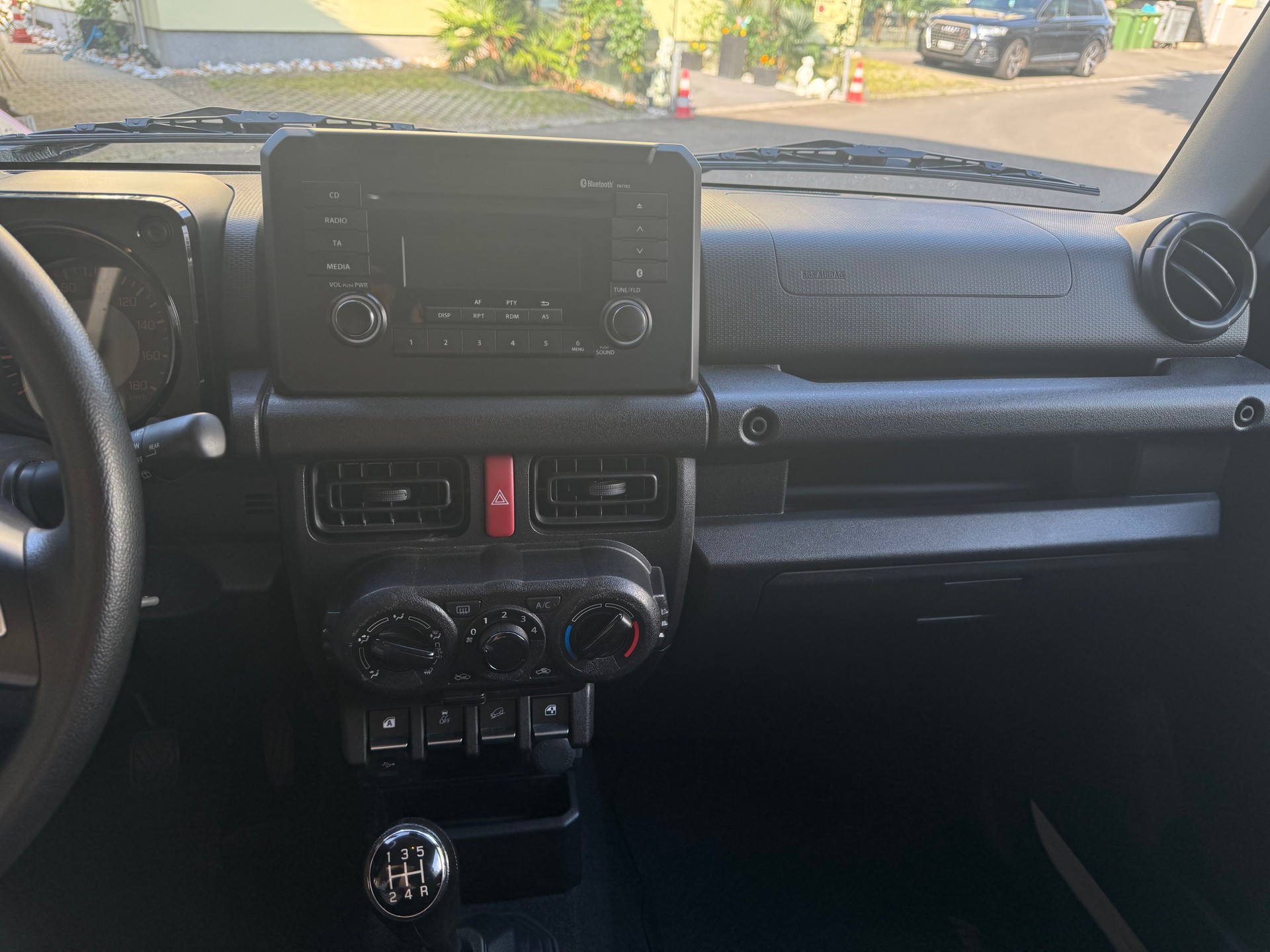 SUZUKI Jimny 1.5 Compact+ 4x4-image-29