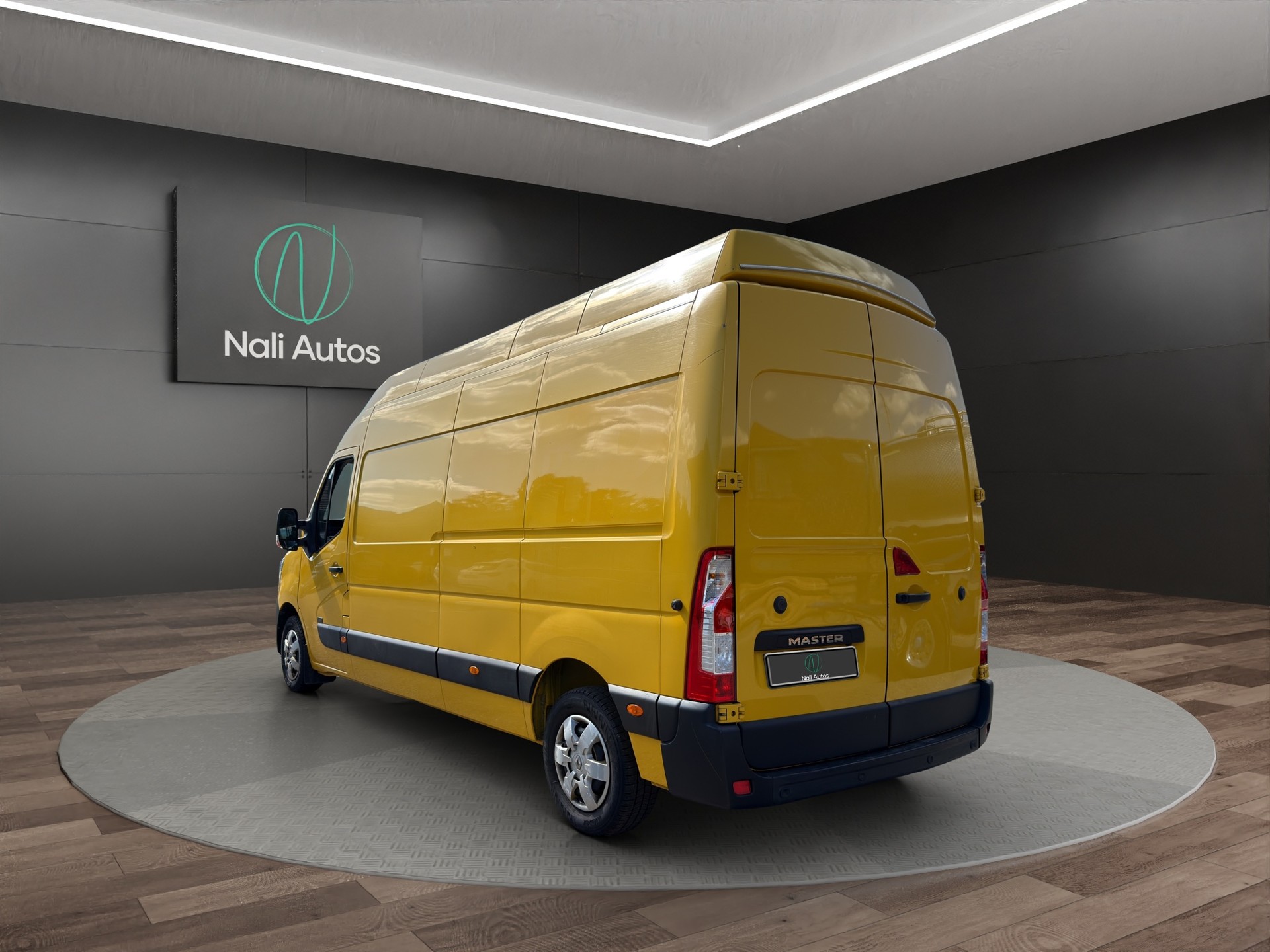 RENAULT Master T35 2.3dCi 135 L3H3-image-4