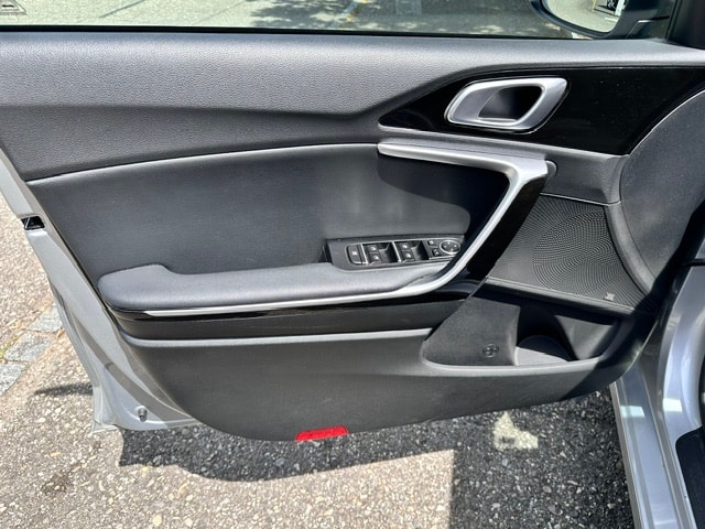 KIA Ceed 1.5 T-GDi MHEV Power DCT-image-15