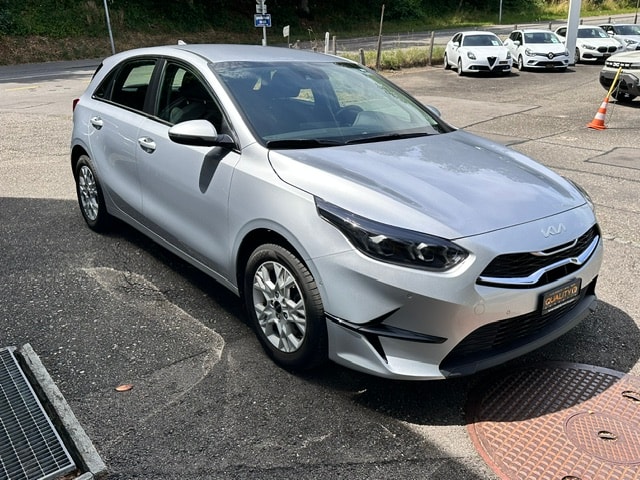 KIA Ceed 1.5 T-GDi MHEV Power DCT-image-2