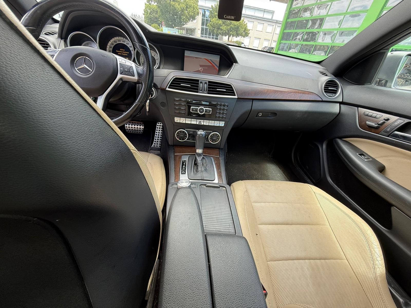 MERCEDES-BENZ C 350 Coupé 7G-Tronic-image-9