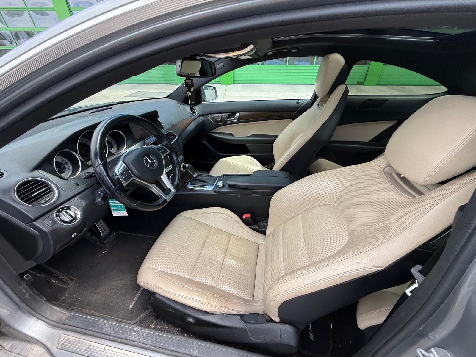 MERCEDES-BENZ C 350 Coupé 7G-Tronic-image-12