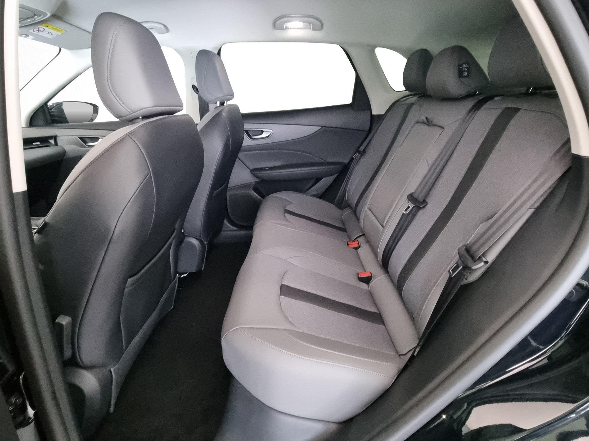 MG MG S5 EV 64kWh Luxury RWD-image-6