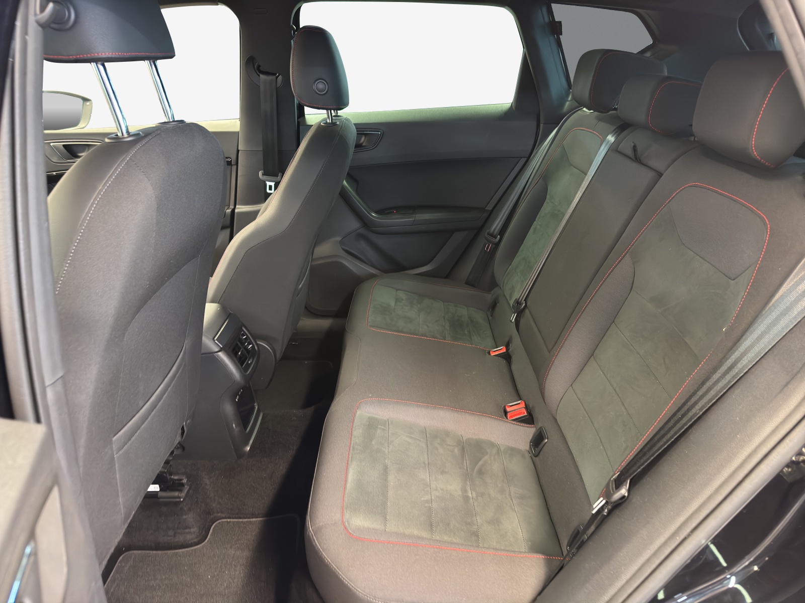 SEAT Ateca 2.0 TSI FR 4Drive DSG-image-11