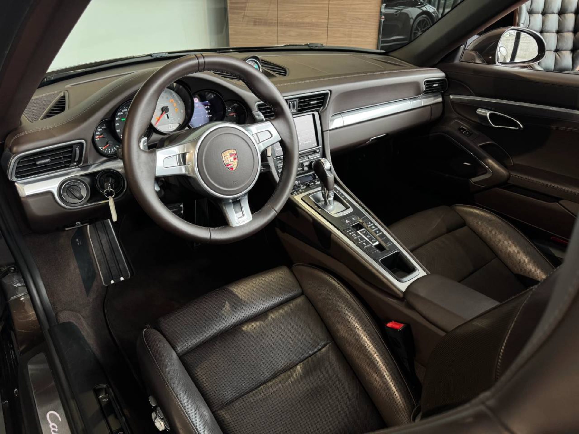 PORSCHE 911 Carrera 4S Cabriolet-image-3