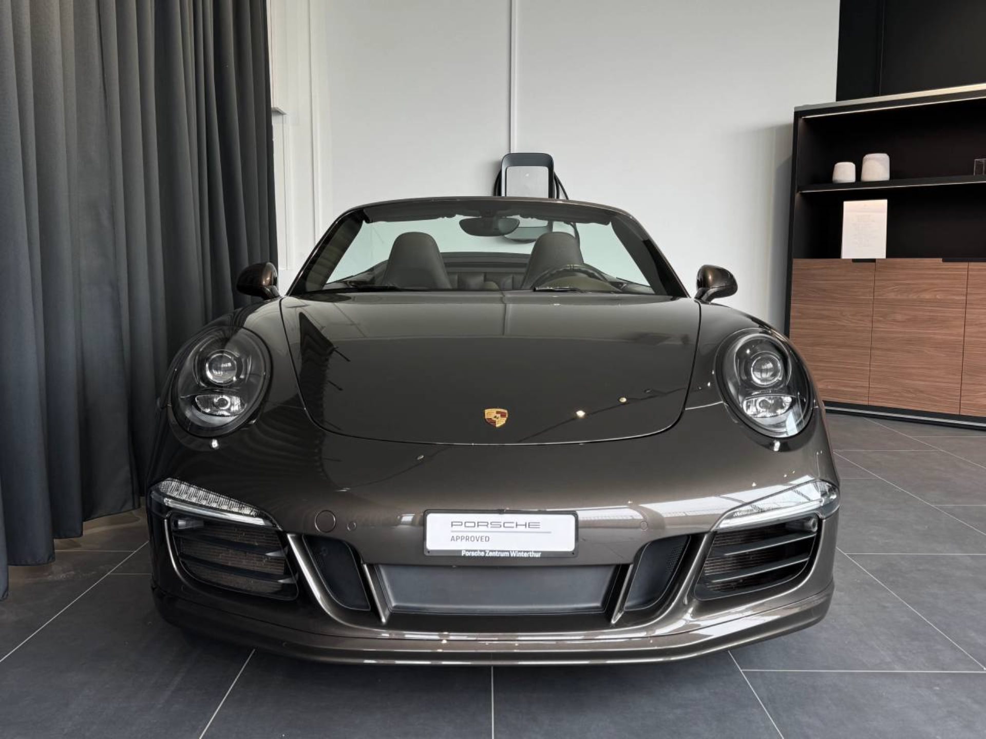 PORSCHE 911 Carrera 4S Cabriolet-image-9