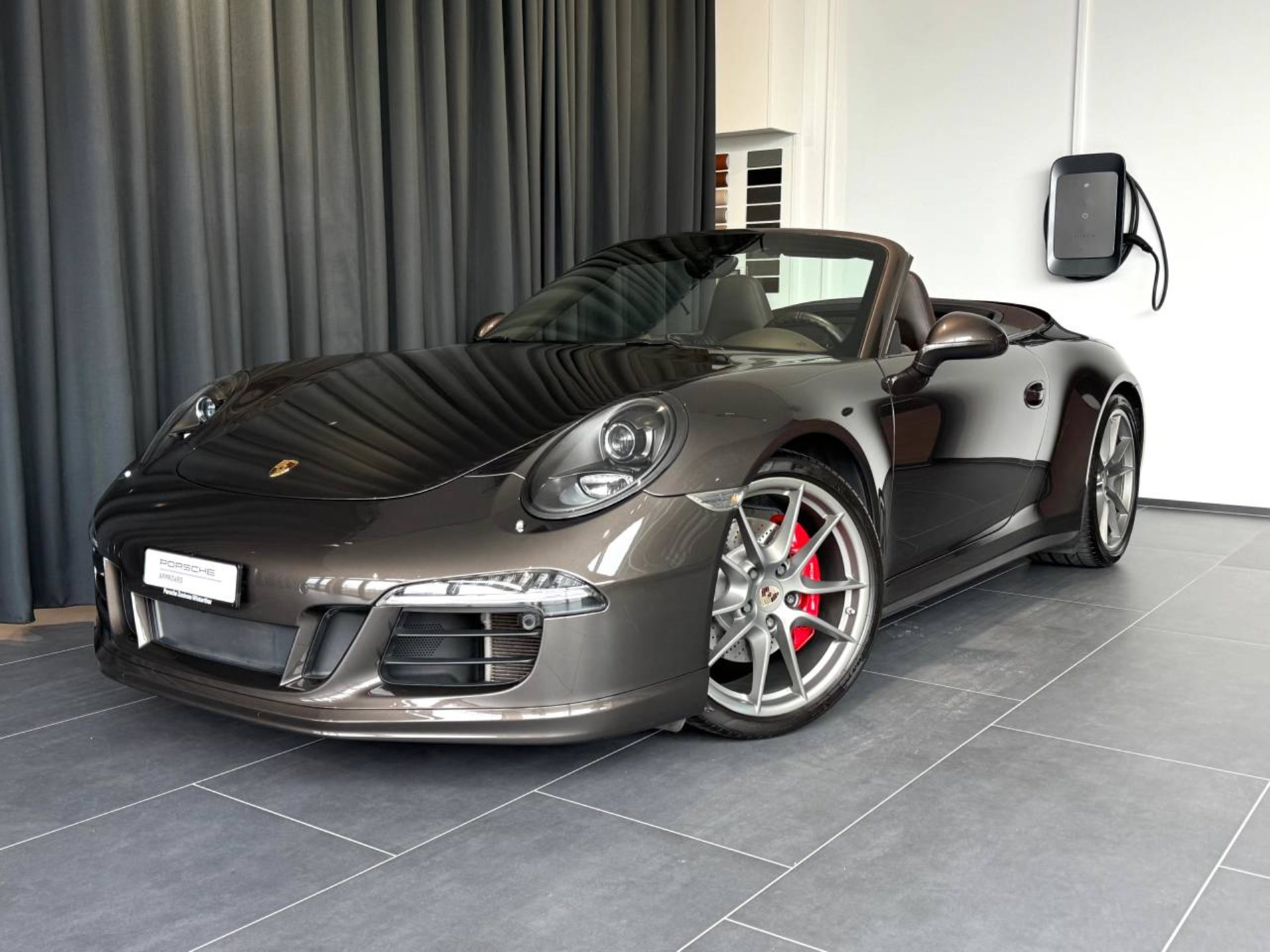 PORSCHE 911 Carrera 4S Cabriolet-image-0