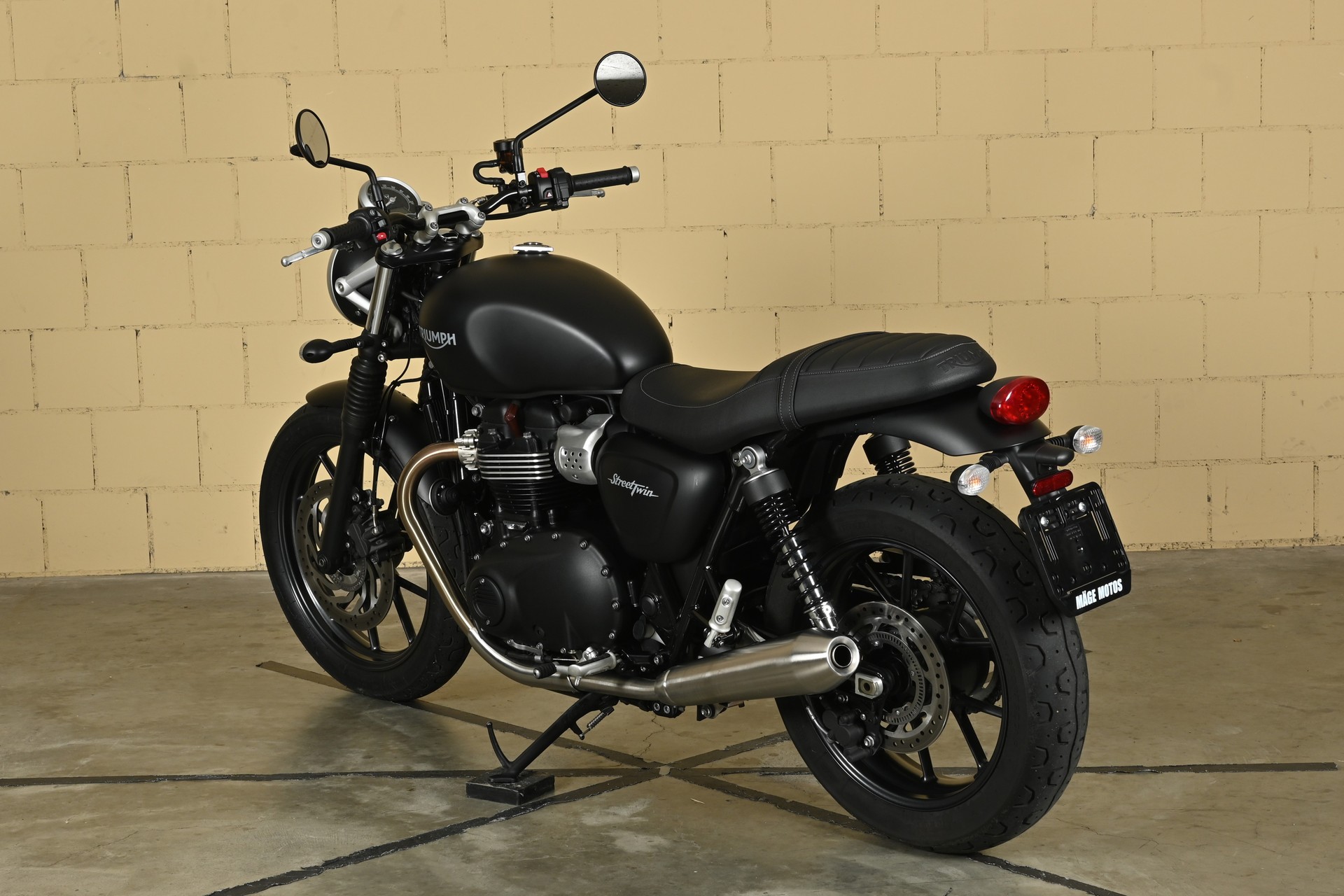 TRIUMPH Street Twin 900 i-image-4