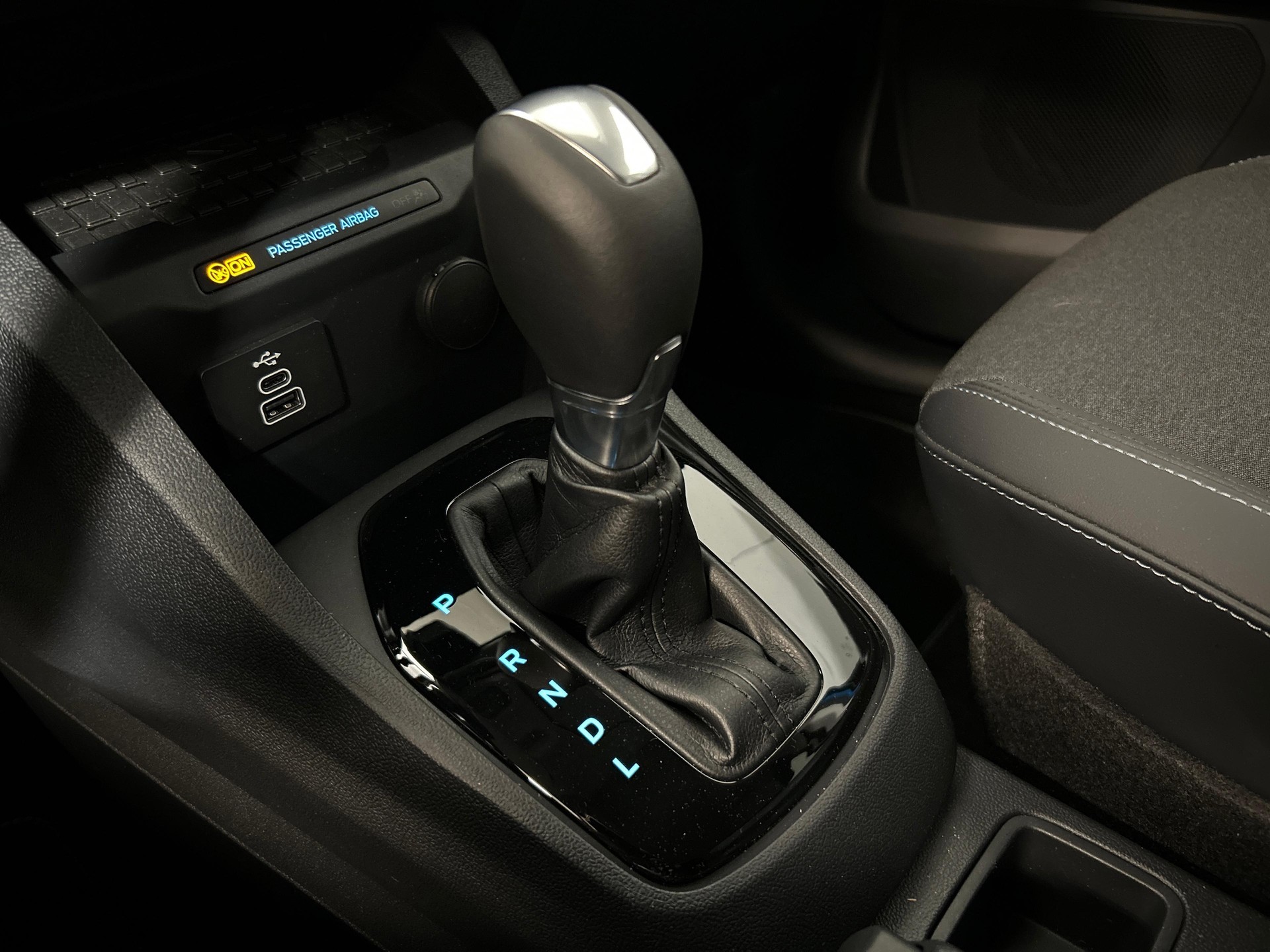 FORD Tourneo Courier 1.0 EcoBoost Active-image-13