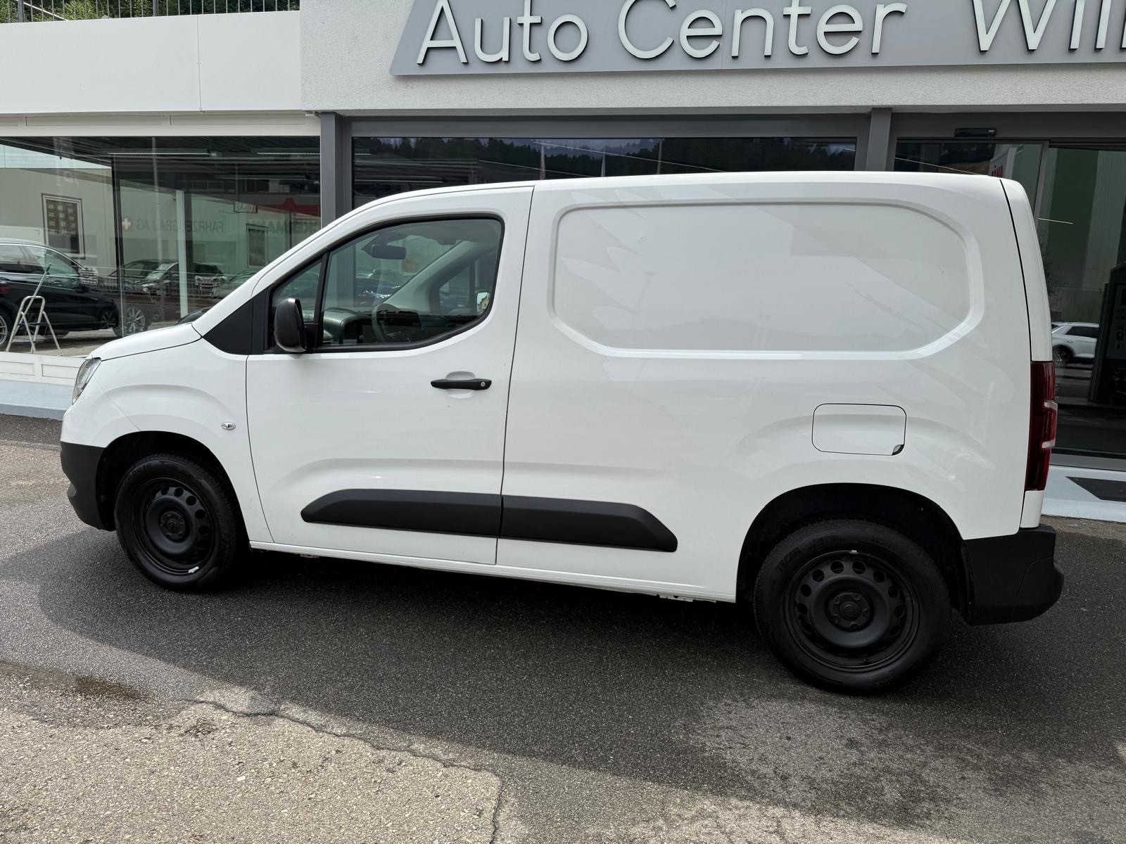 OPEL Combo Cargo 1.5 Diesel-showroom-element-1