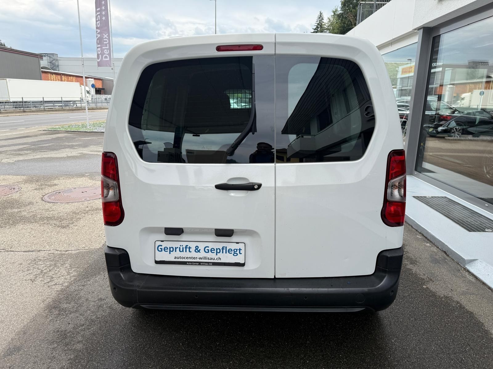 OPEL Combo Cargo 1.5 Diesel-image-11