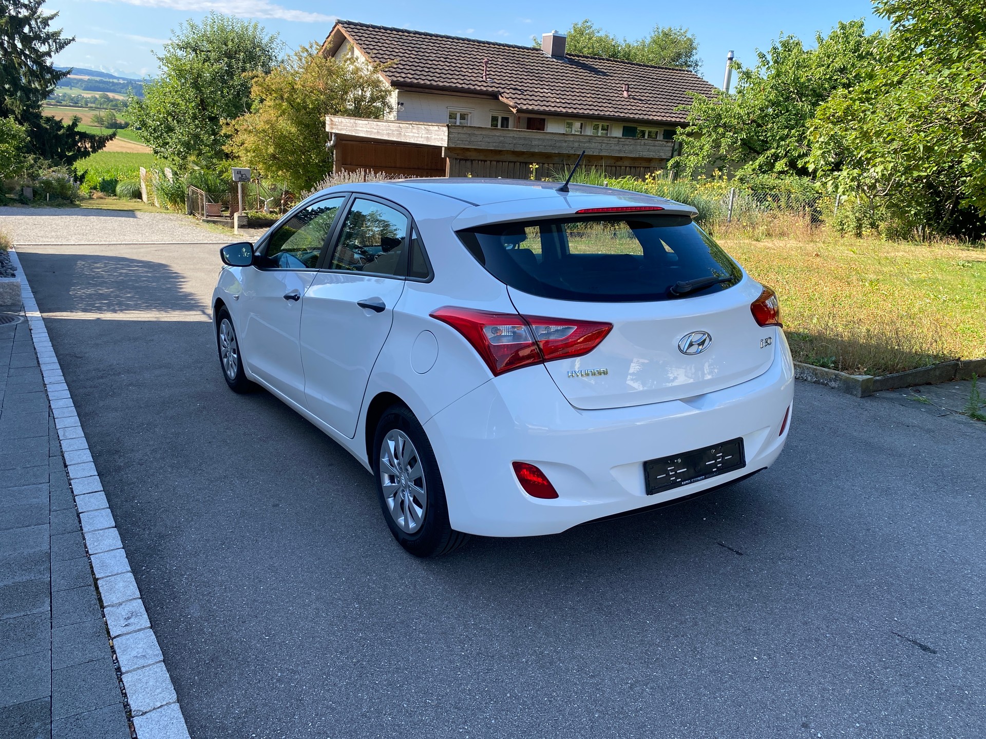 HYUNDAI 1.4 Pica-image-1