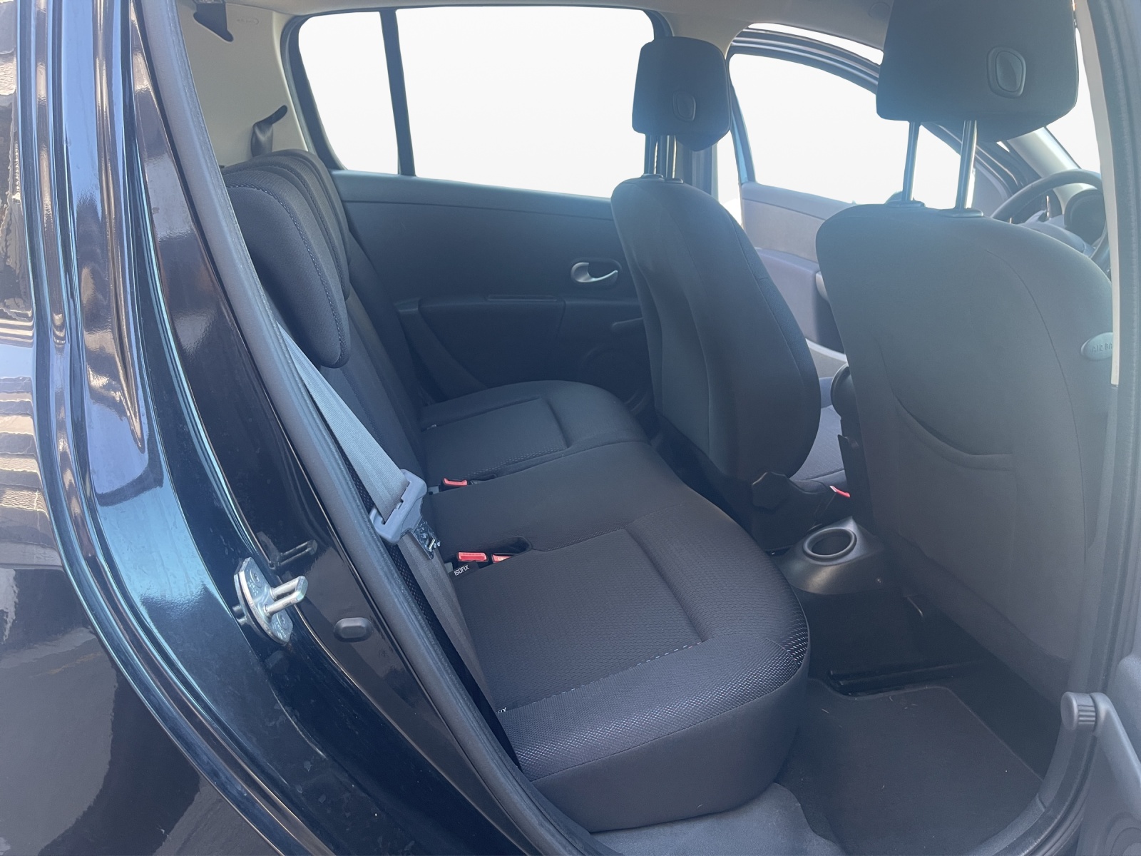 RENAULT Clio 1.6 16V Dynamique-image-18
