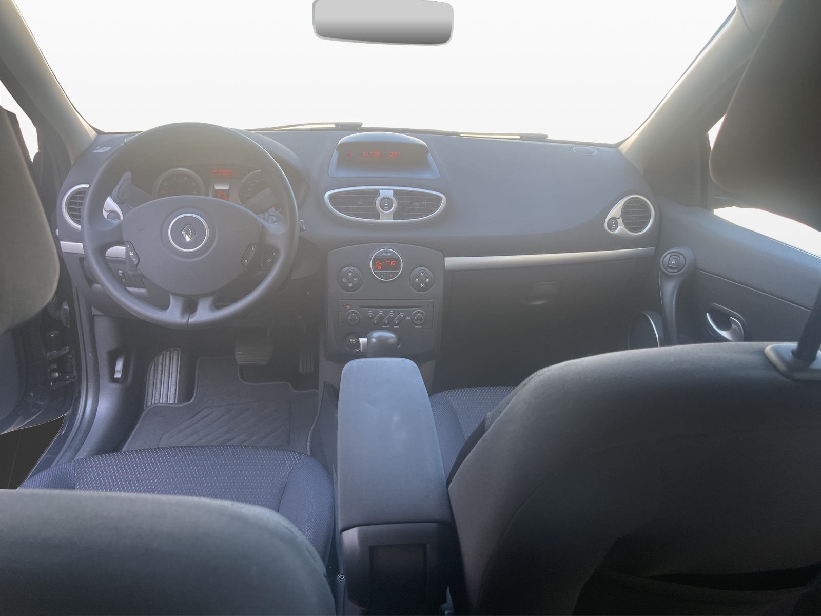 RENAULT Clio 1.6 16V Dynamique-image-13