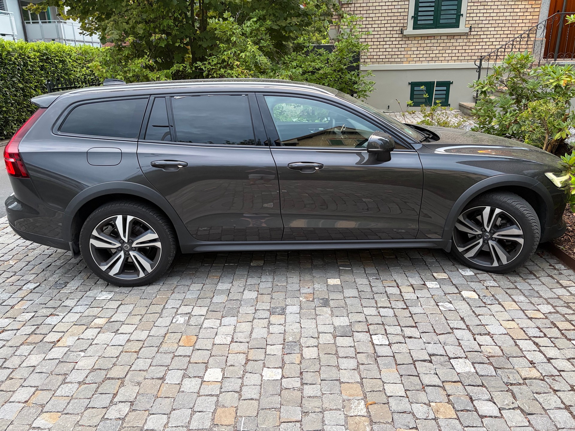 VOLVO 2.0 B4 Ultimate AWD-image-0