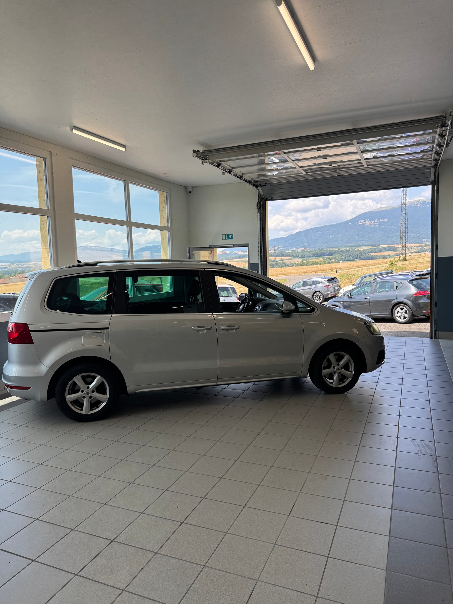 SEAT Alhambra 2.0 TDI Reference Eco 7 Places-image-3
