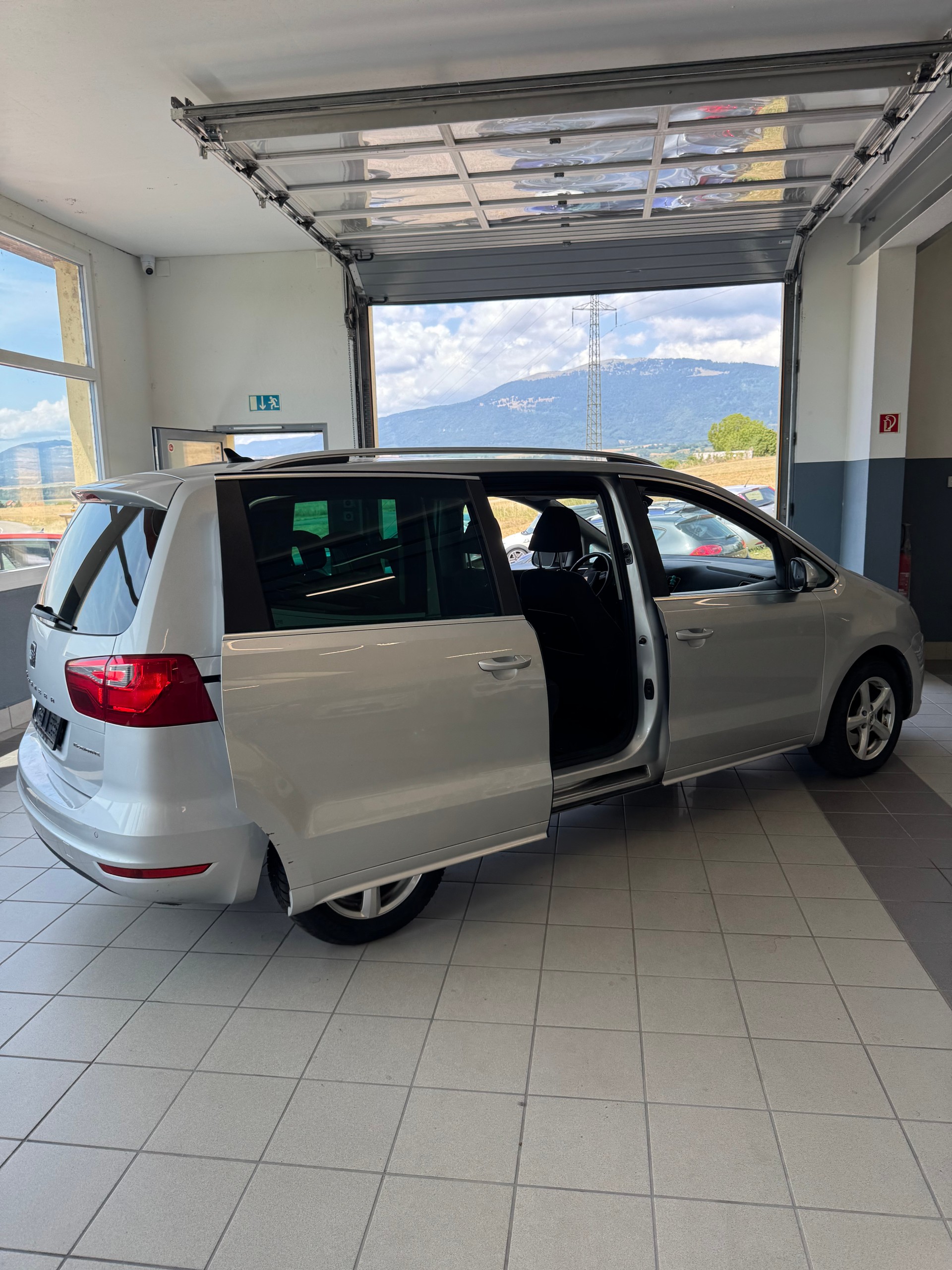 SEAT Alhambra 2.0 TDI Reference Eco 7 Places-image-14