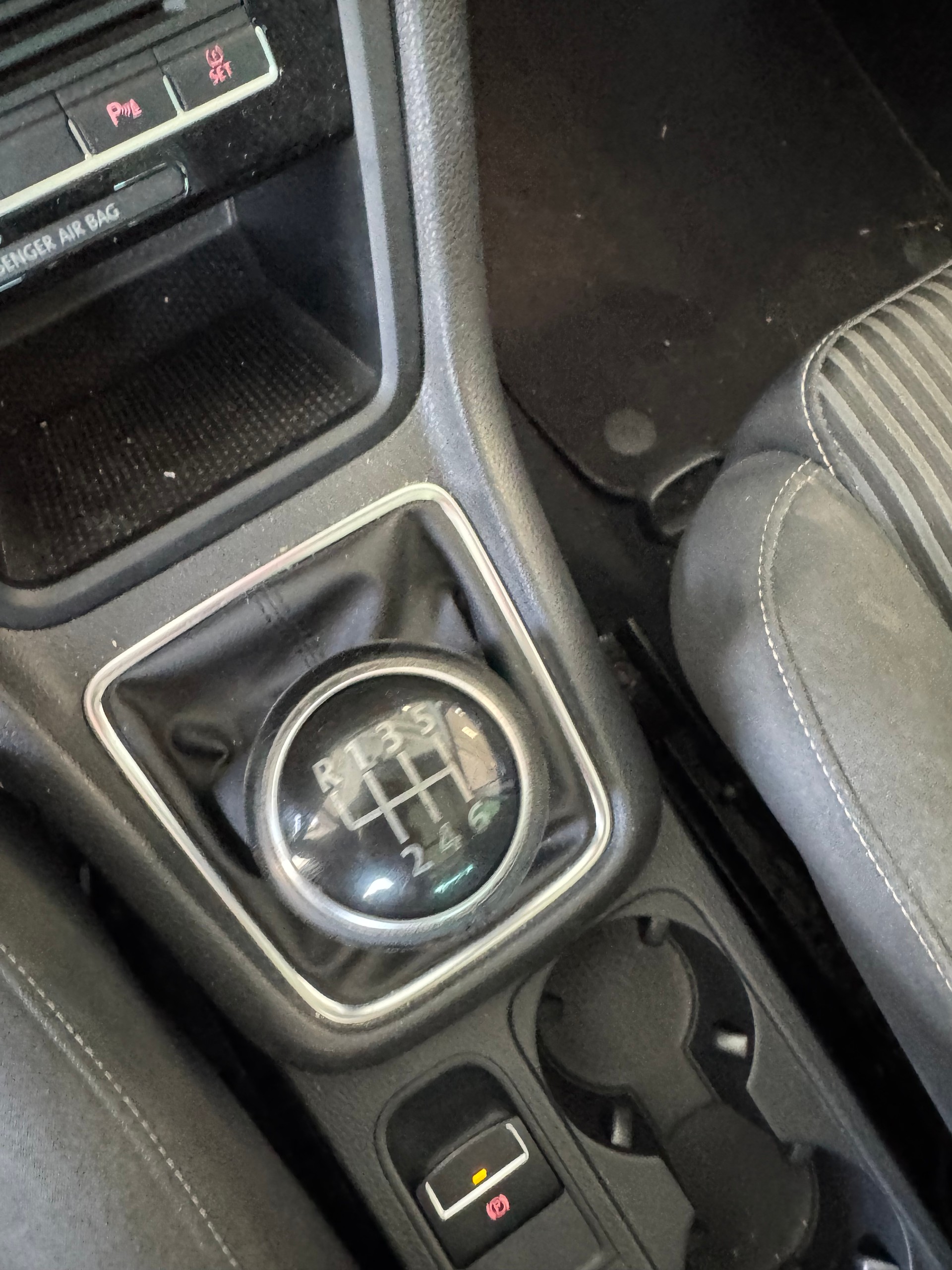 SEAT Alhambra 2.0 TDI Reference Eco 7 Places-image-10