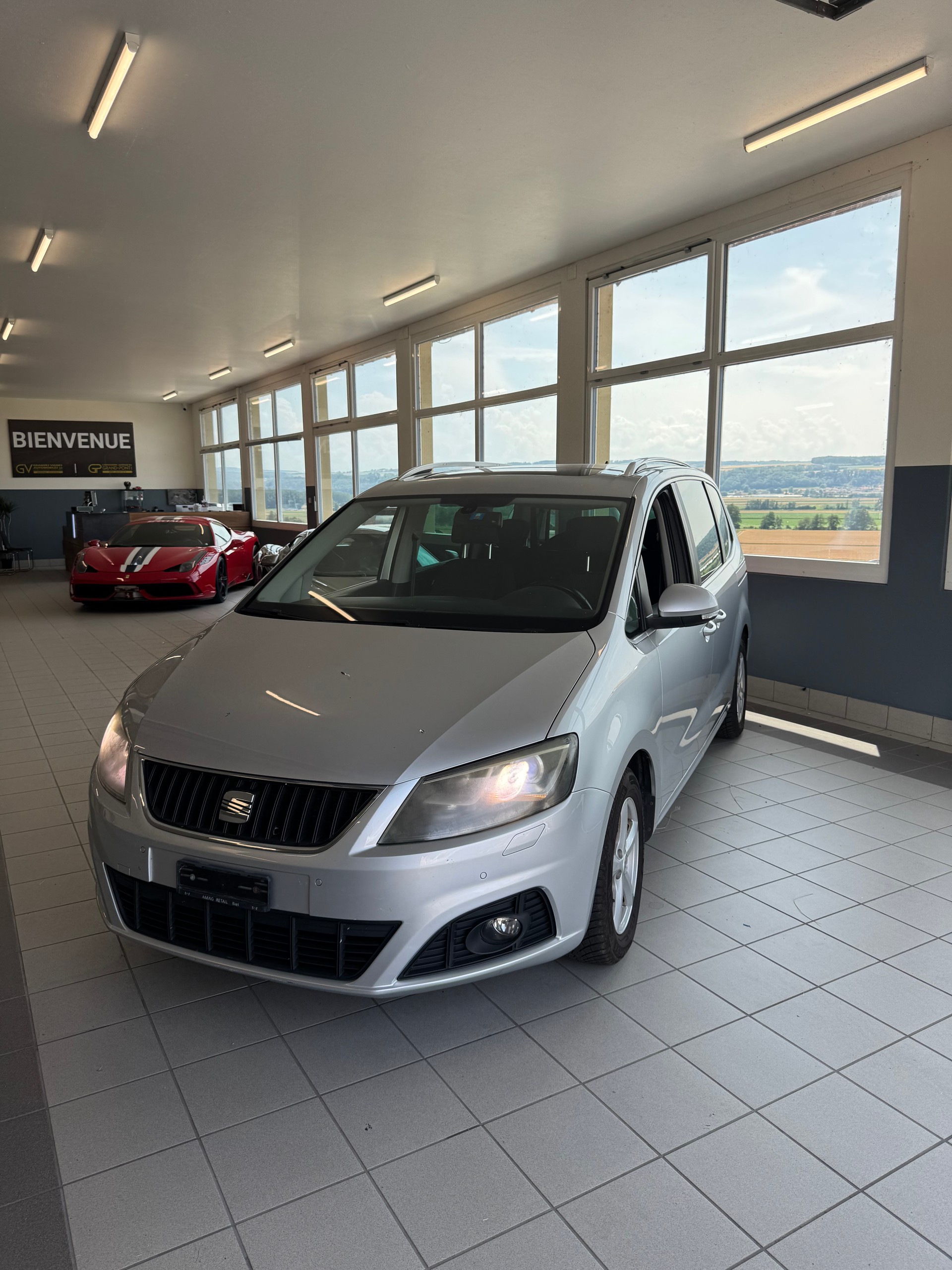 SEAT Alhambra 2.0 TDI Reference Eco 7 Places-image-1