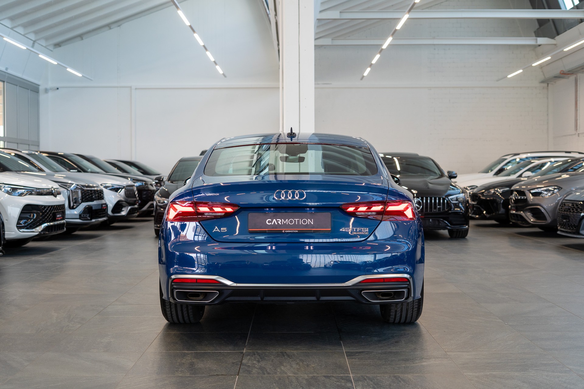 AUDI A5 Sportback 2.0 45 TFSI S Line quattro S-Tronic S-Line / 3-Zonen Klima-Automatik / Navi-image-4