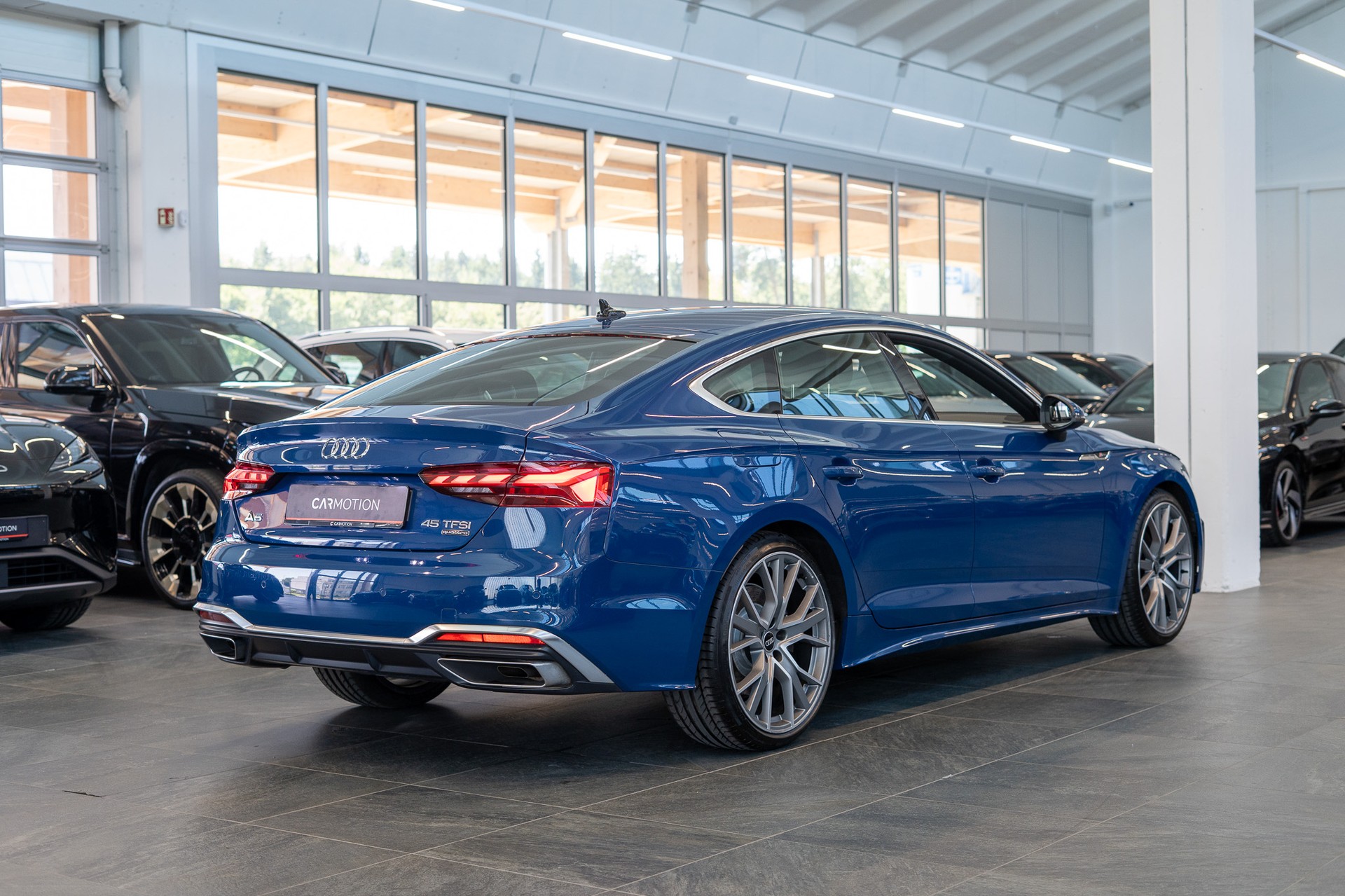 AUDI A5 Sportback 2.0 45 TFSI S Line quattro S-Tronic S-Line / 3-Zonen Klima-Automatik / Navi-image-6