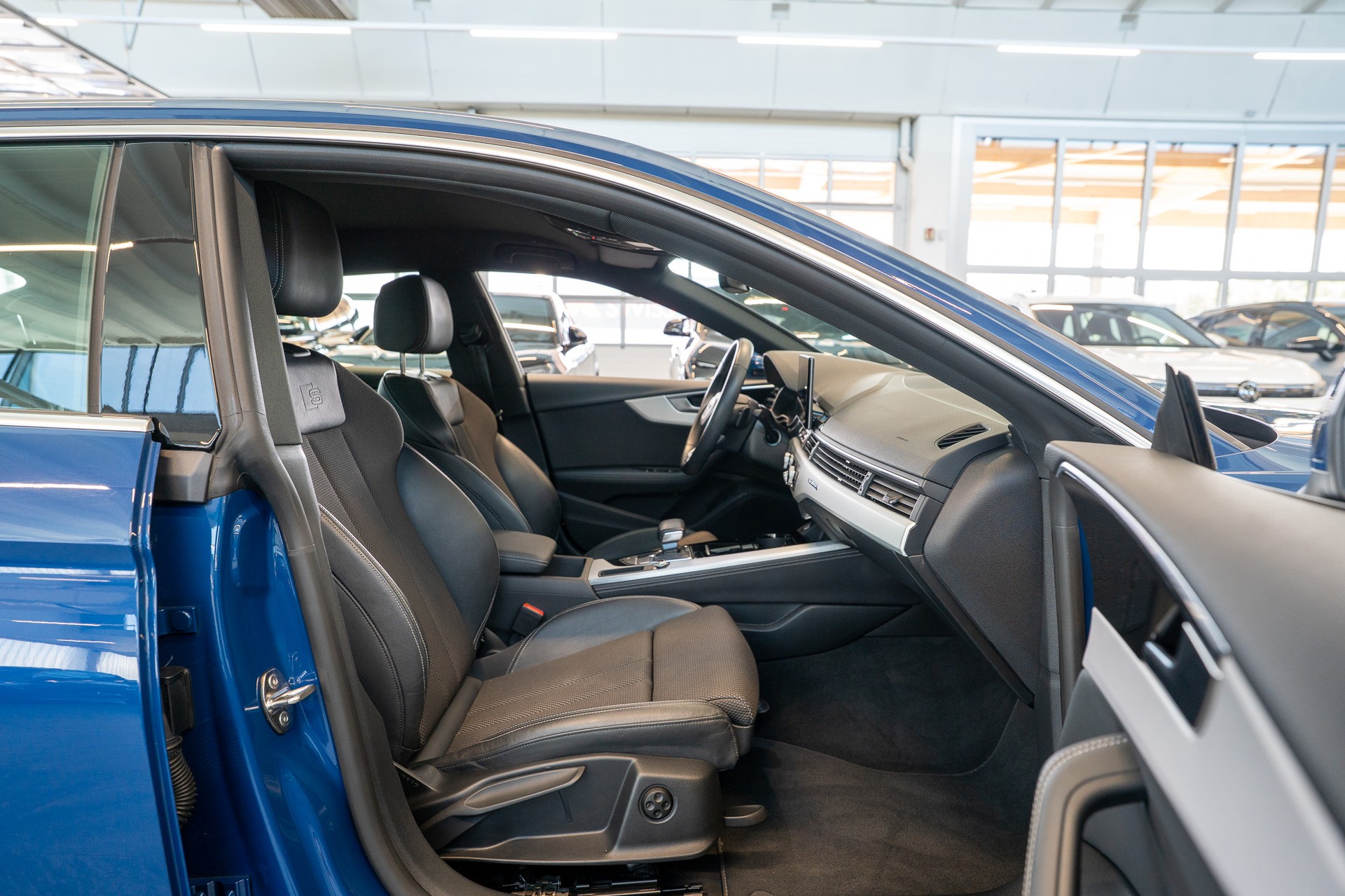 AUDI A5 Sportback 2.0 45 TFSI S Line quattro S-Tronic S-Line / 3-Zonen Klima-Automatik / Navi-image-15